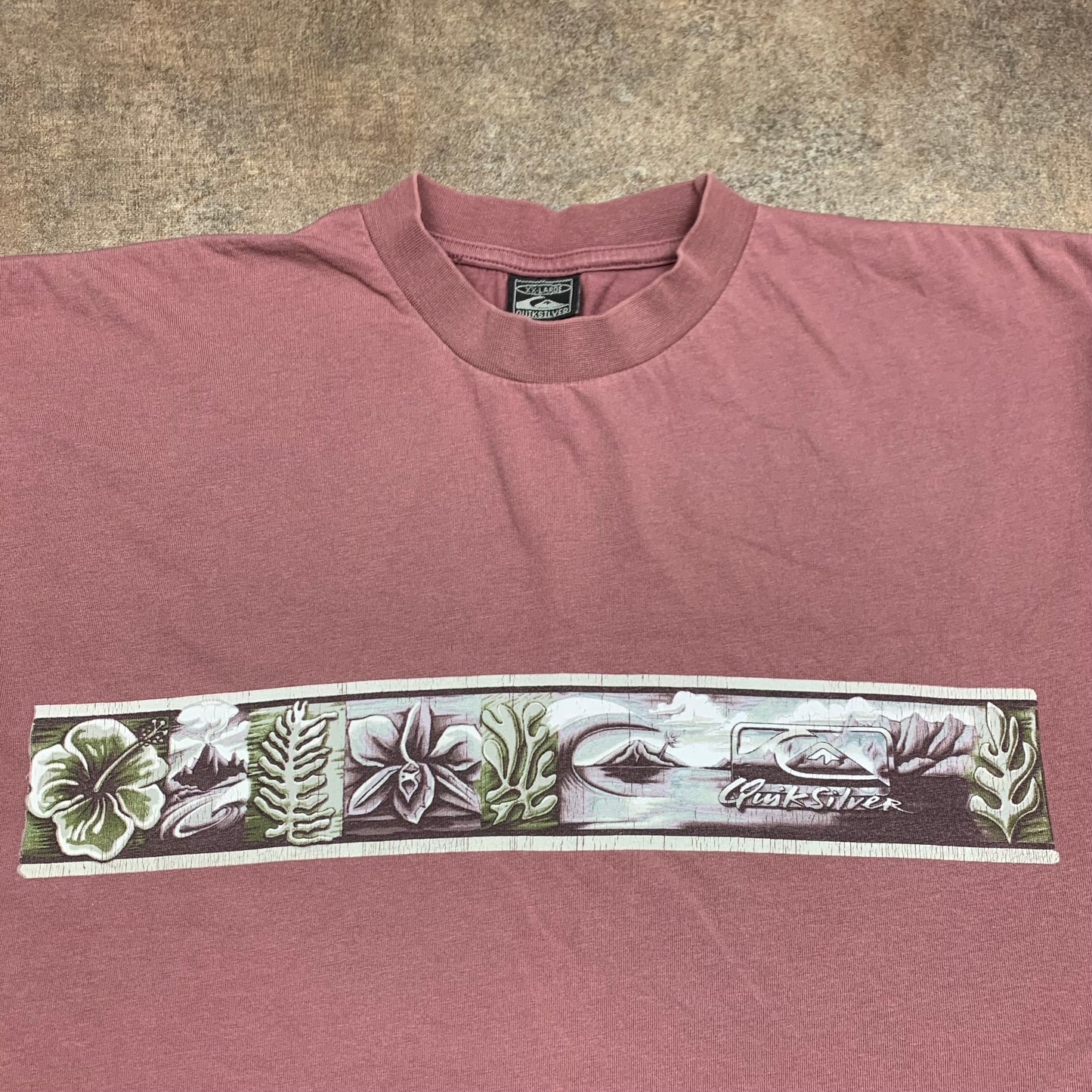 Quiksilver 90s pink graphic faded tee