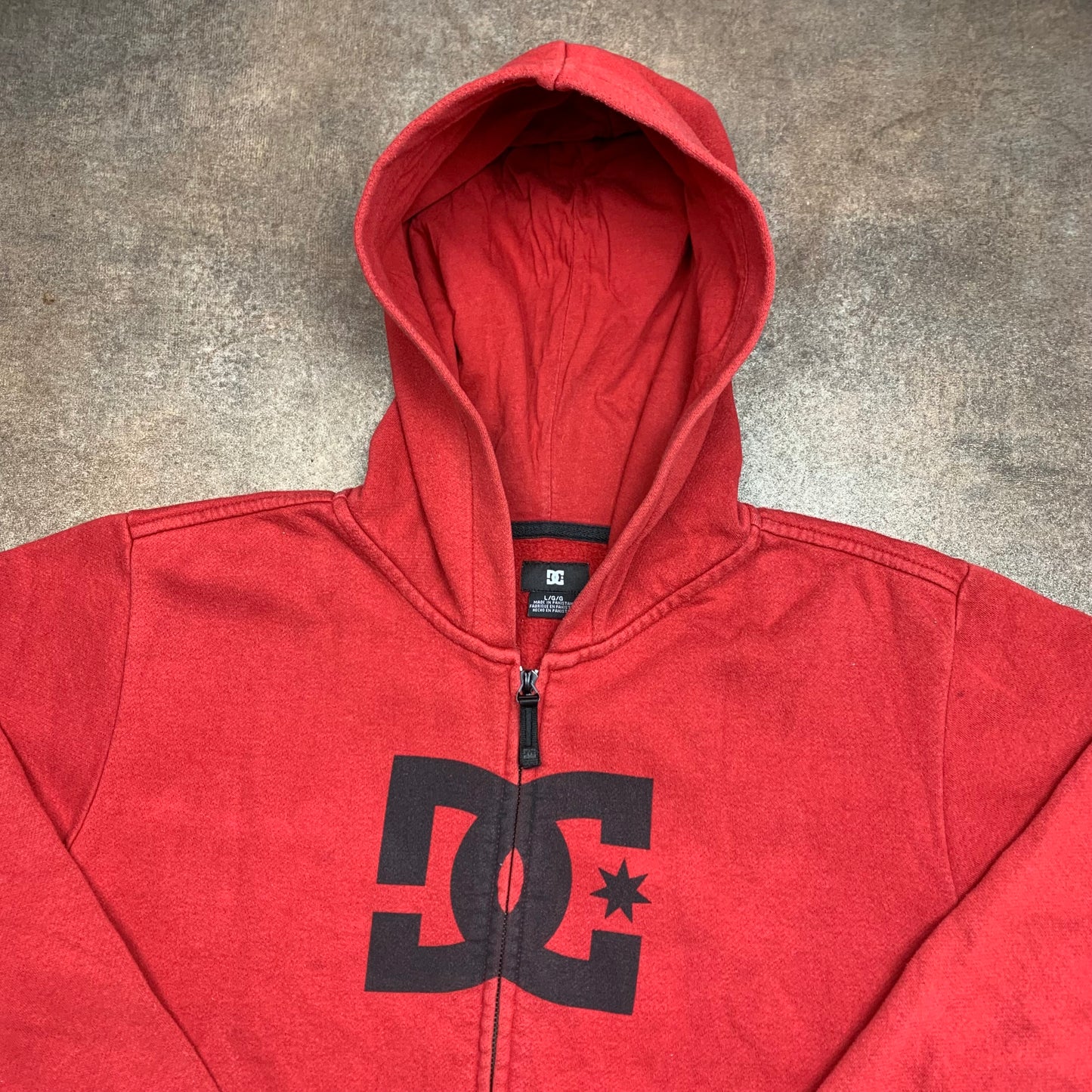 DC Shoes 00s red graphic zip hoodie