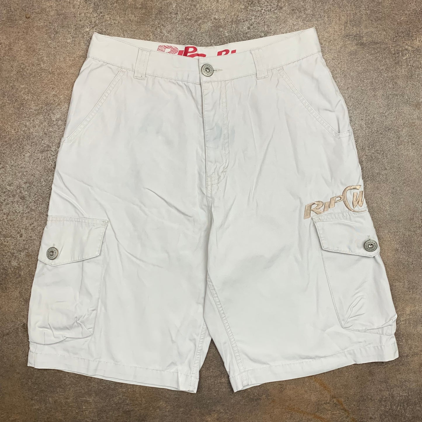 Rip Curl 00s cream graphic baggy cargo jorts