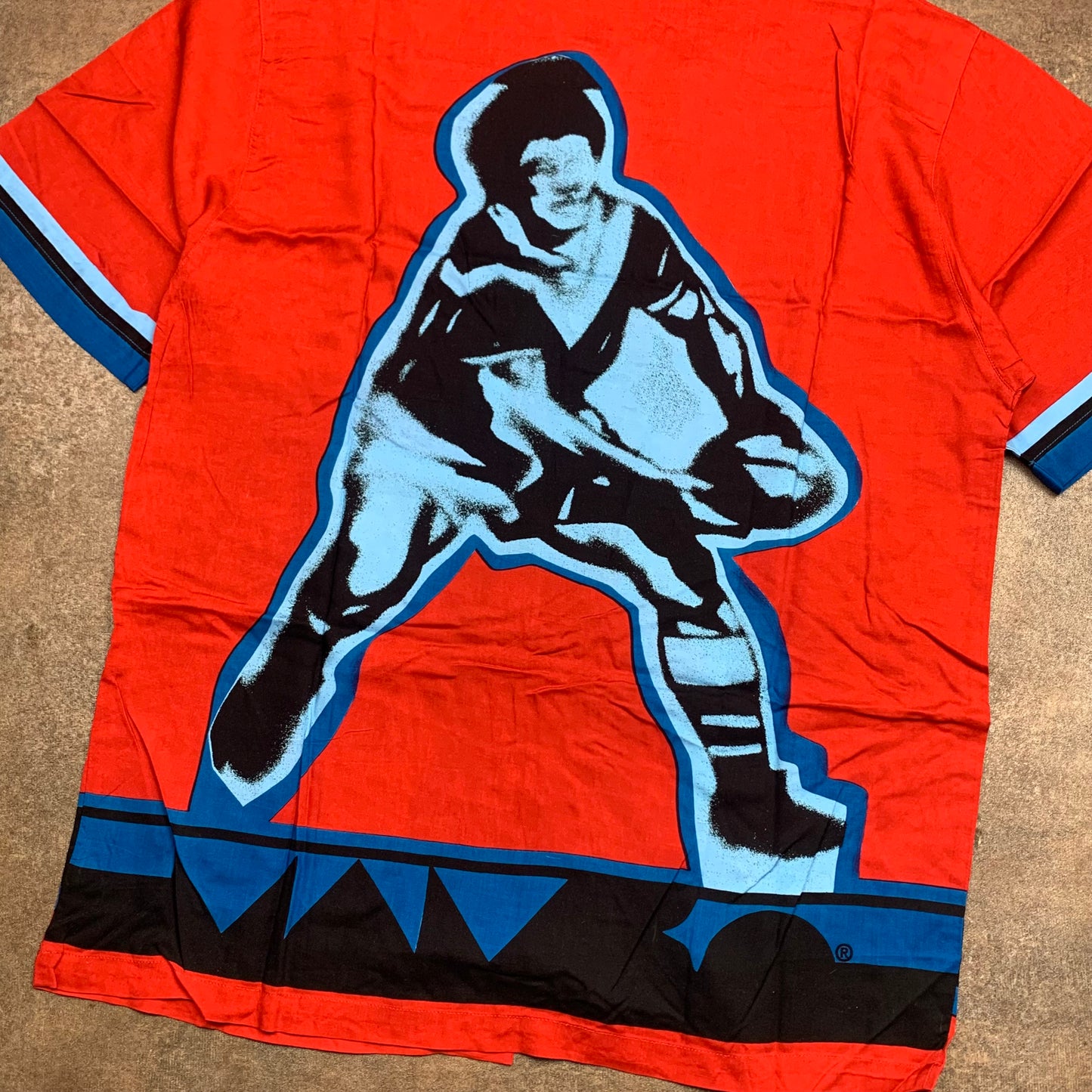 Mambo 90s red blue graphic Loud Shirt