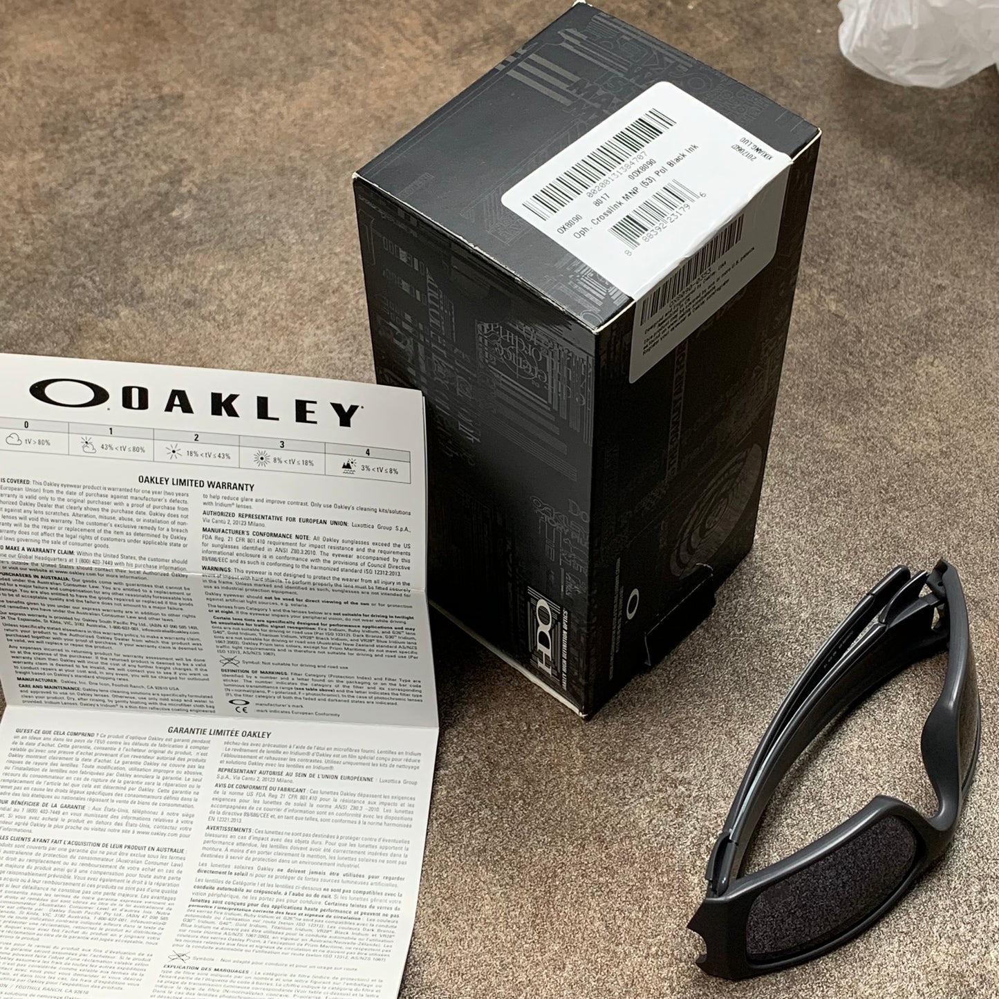 Oakley Fuel Cell 00s grey Olympics sunglasses