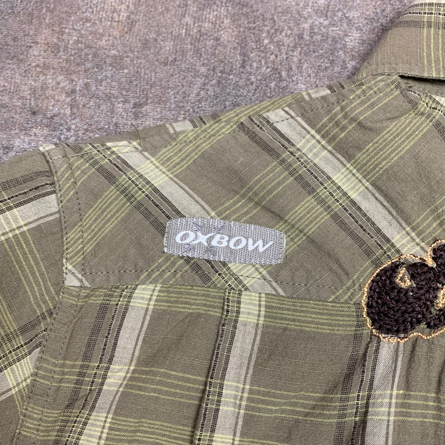 Oxbow 00s deadstock graphic button shirt