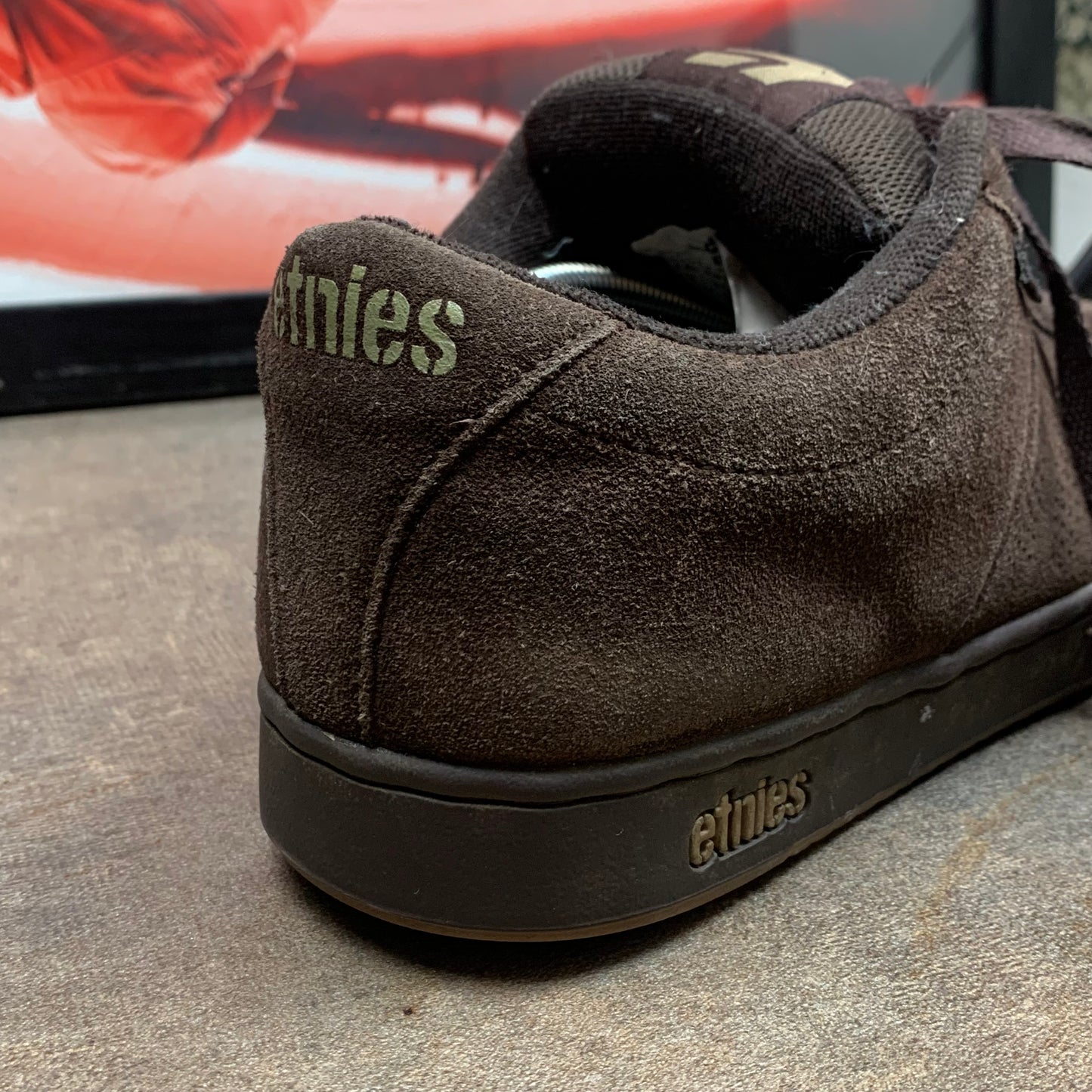 Etnies 00s brown kingpin trainers