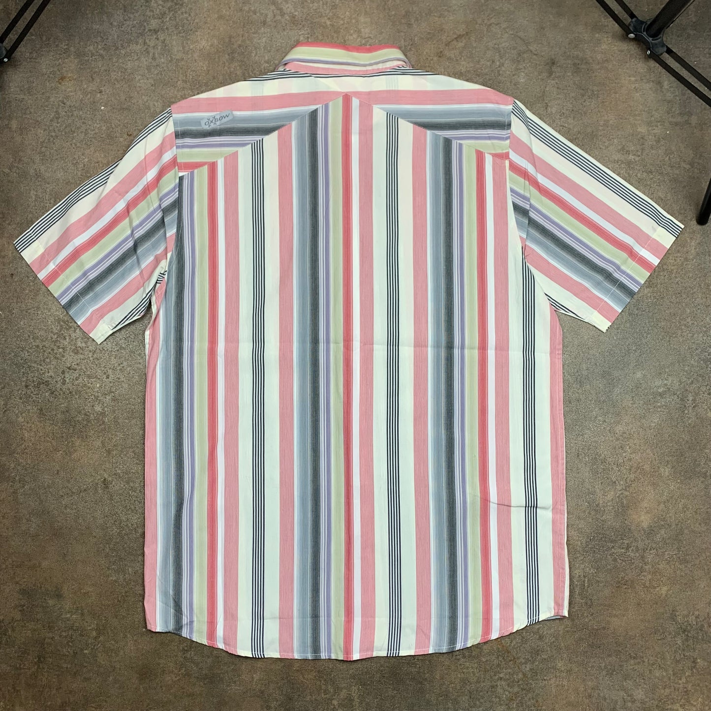 Oxbow 00s deadstock graphic button shirt