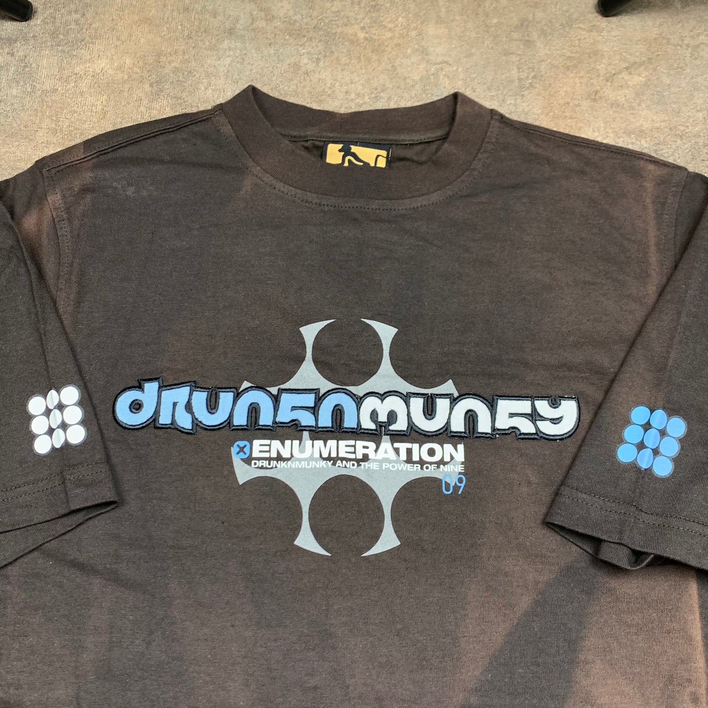 Drunknmunky 00s brown faded graphic tee