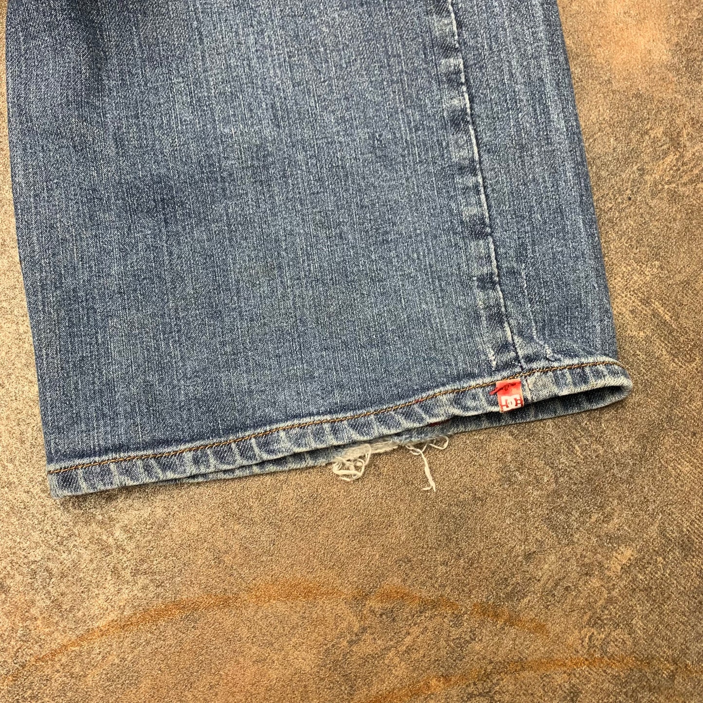 DC Shoes baggy graphic jeans
