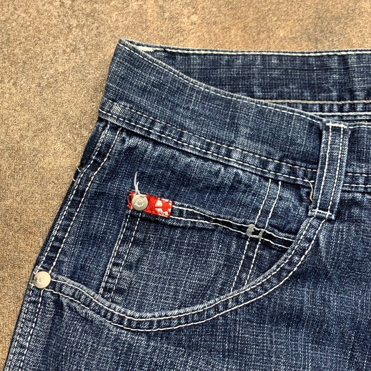 Southpole 00s navy baggy red tab jorts