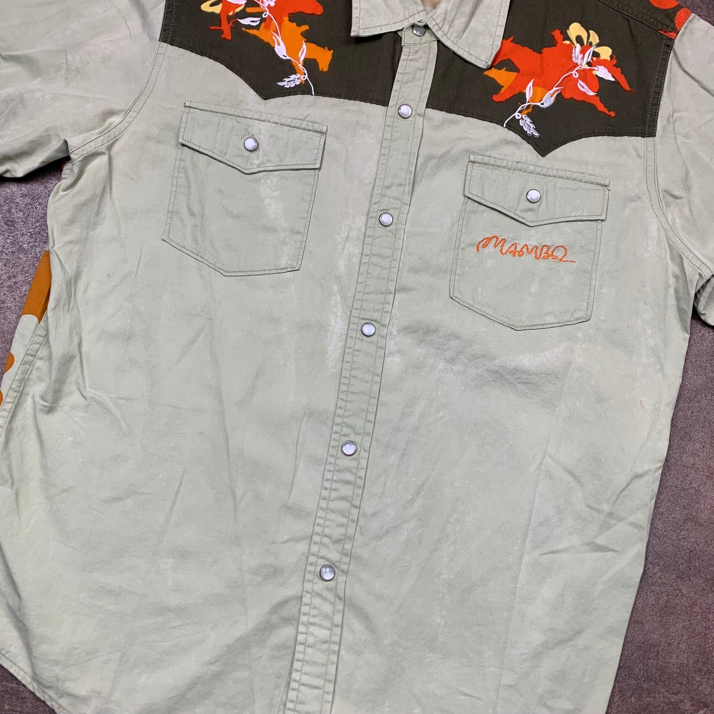 Mambo 00s white-khaki floral graphic shirt