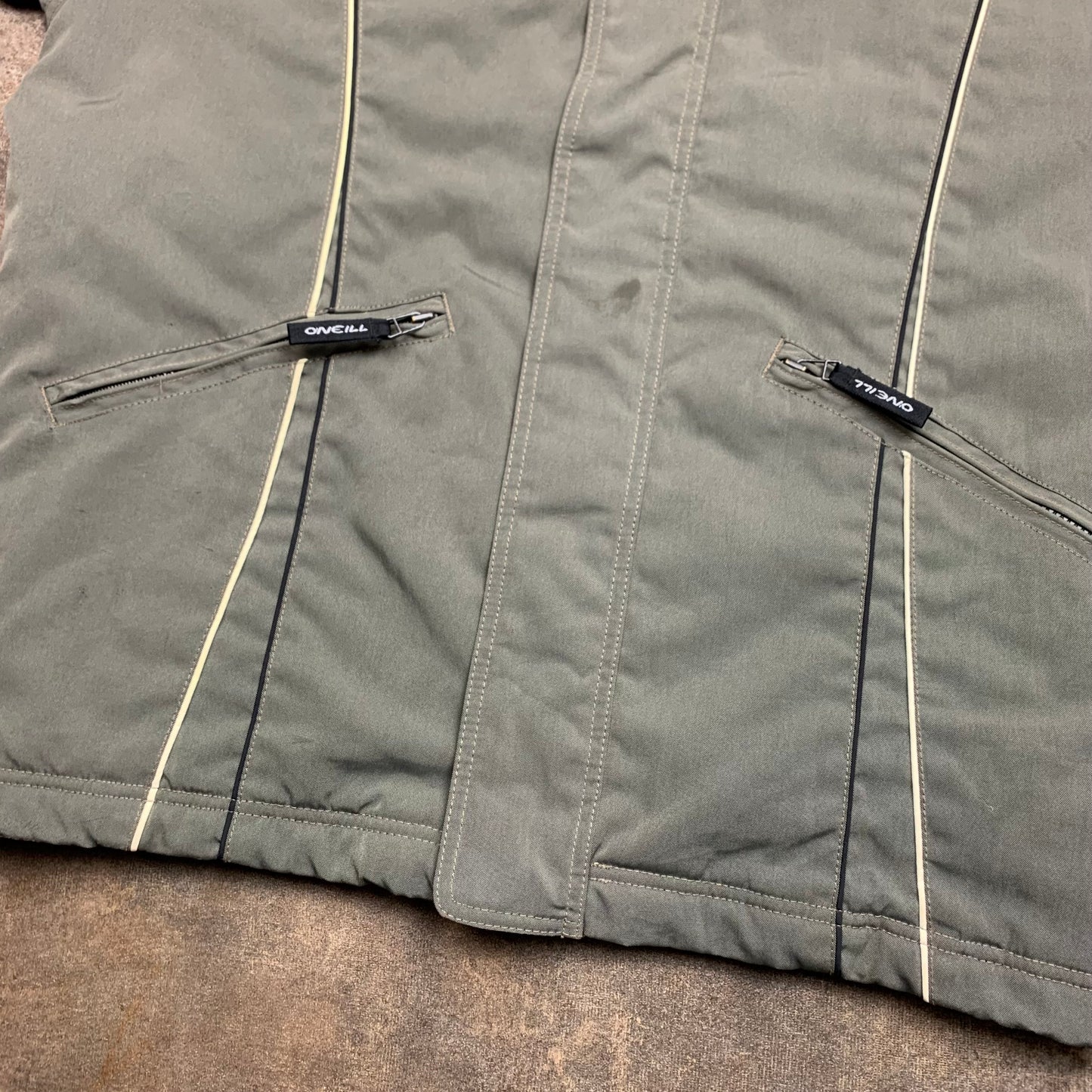 O'Neill 00s grey graphic lined jacket