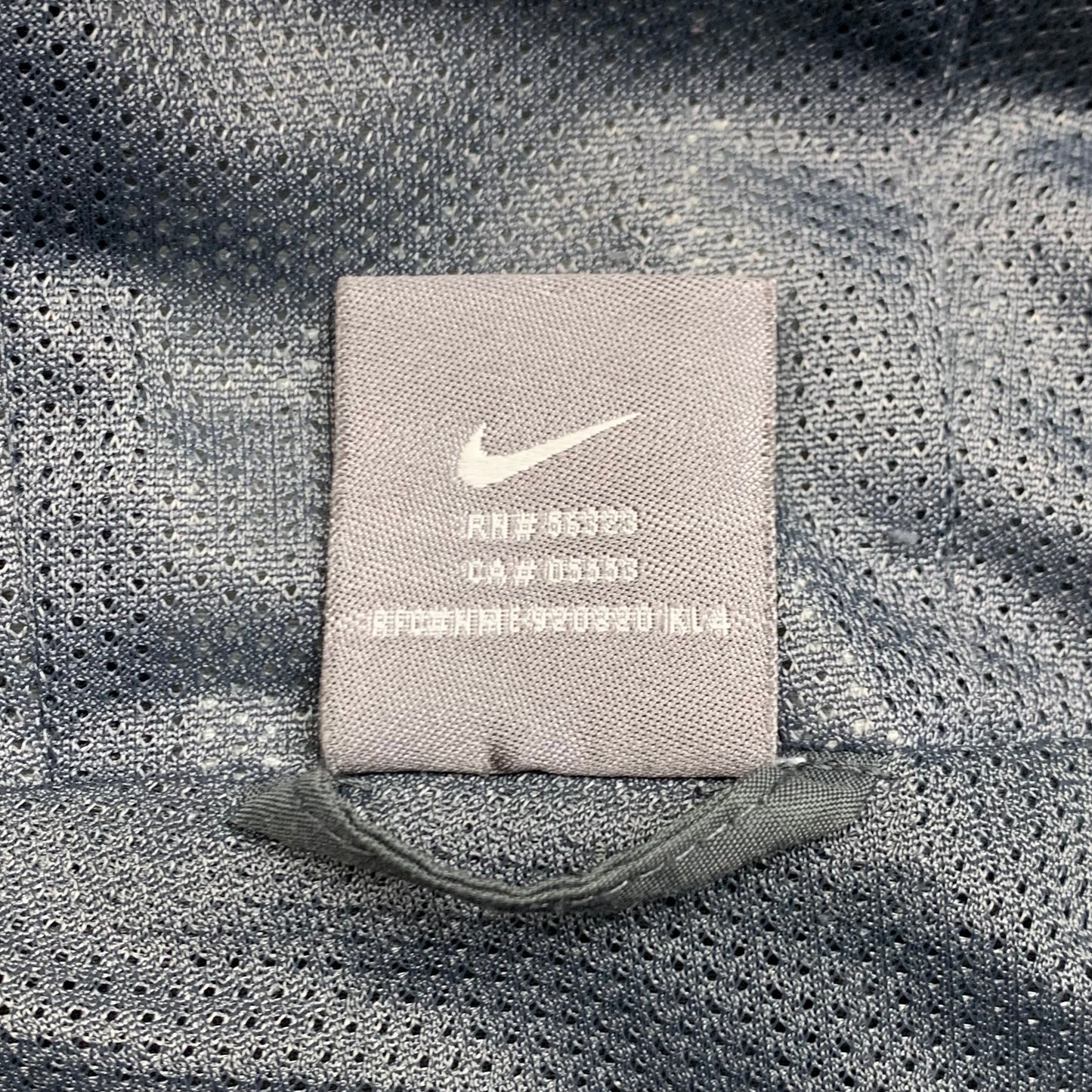 Nike 00s grey white utilised jacket