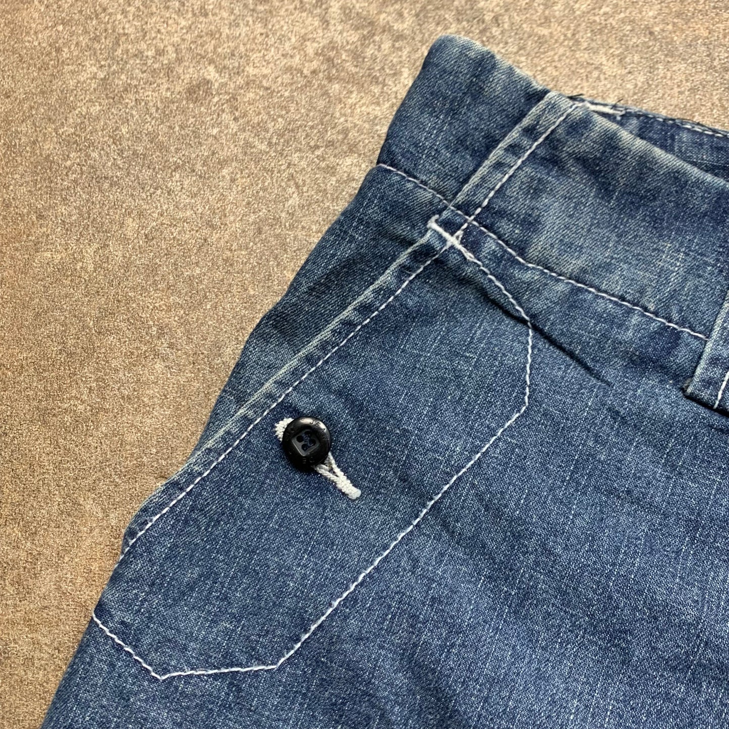 Marithé + Francois Girbaud 00s navy baggy cargo jorts (38")