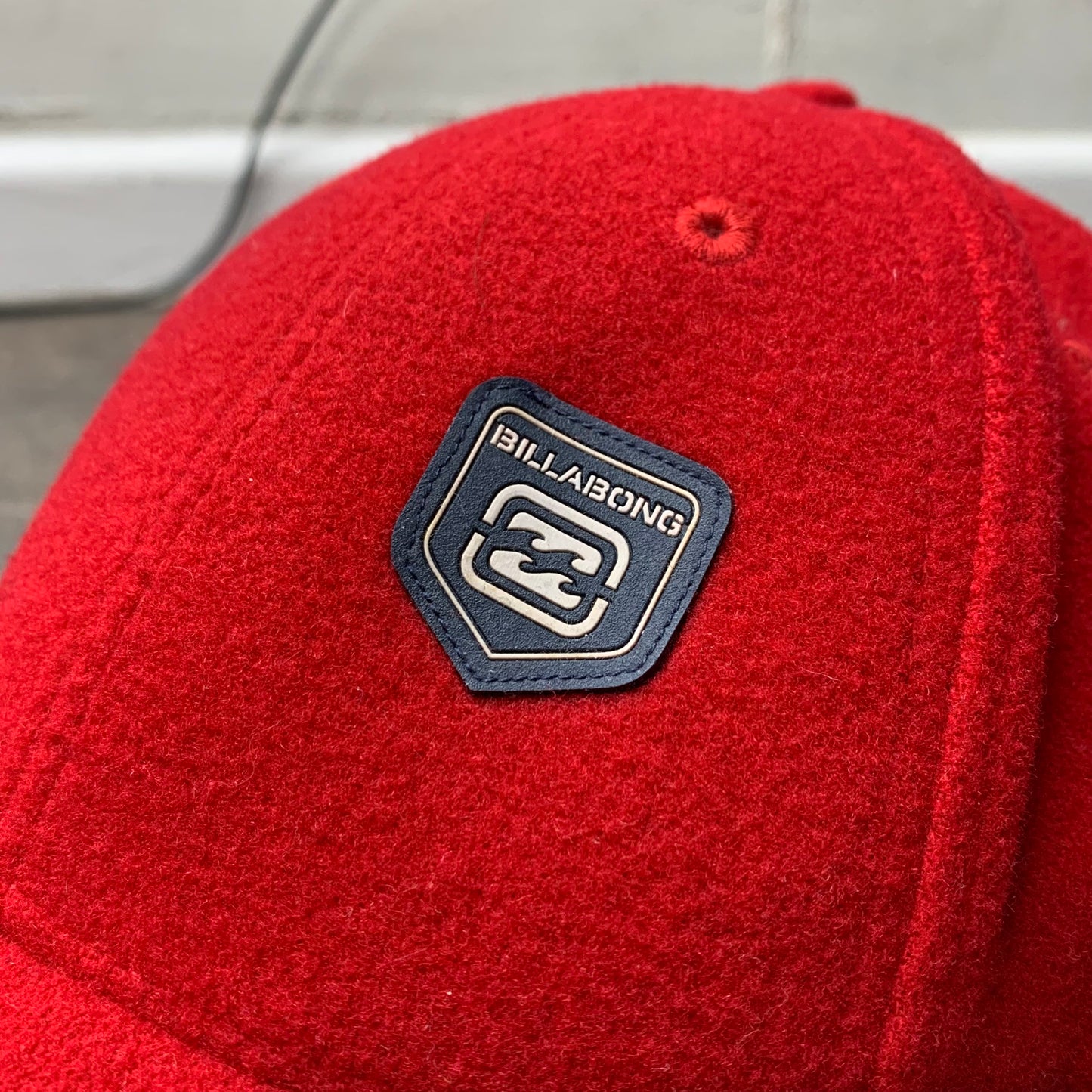 Billabong 00s red wool cap