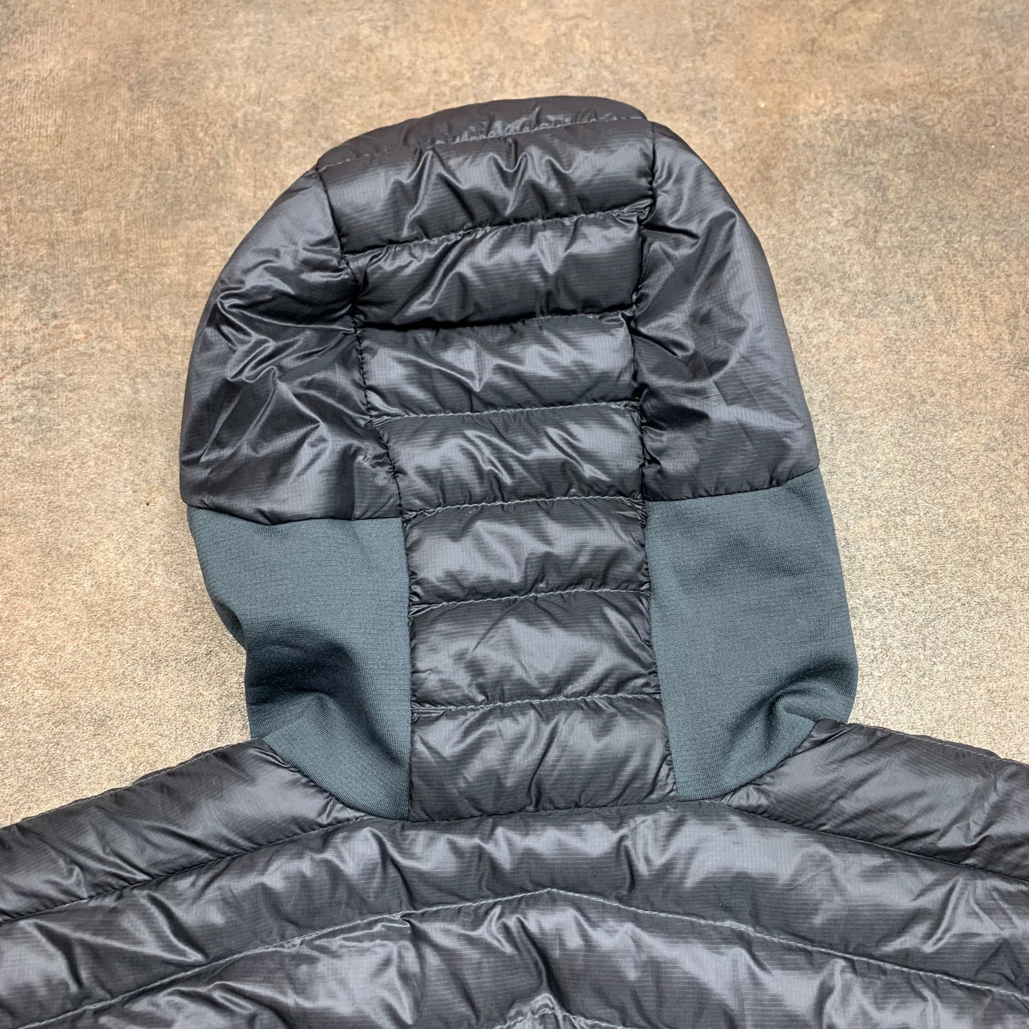 Rab Pertex Quantum grey puffer jacket