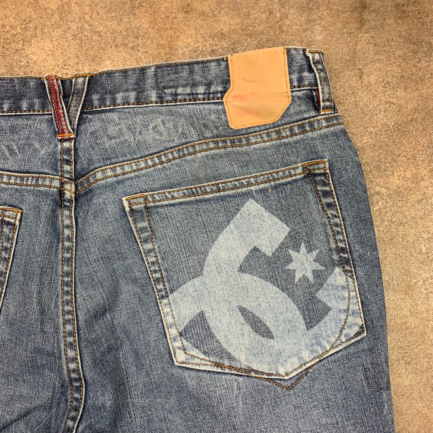 DC Shoes baggy graphic jeans