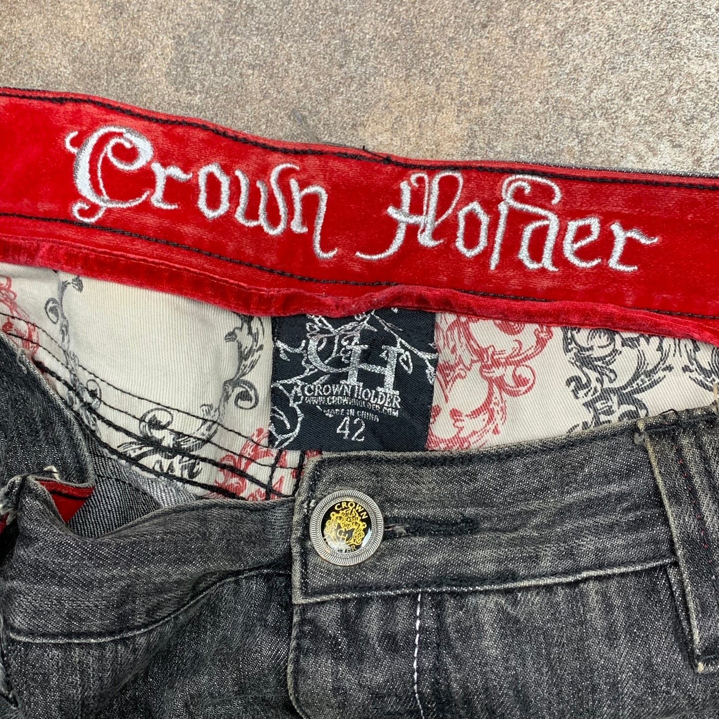 Crown Holder 00s graphic baggy grunge jeans