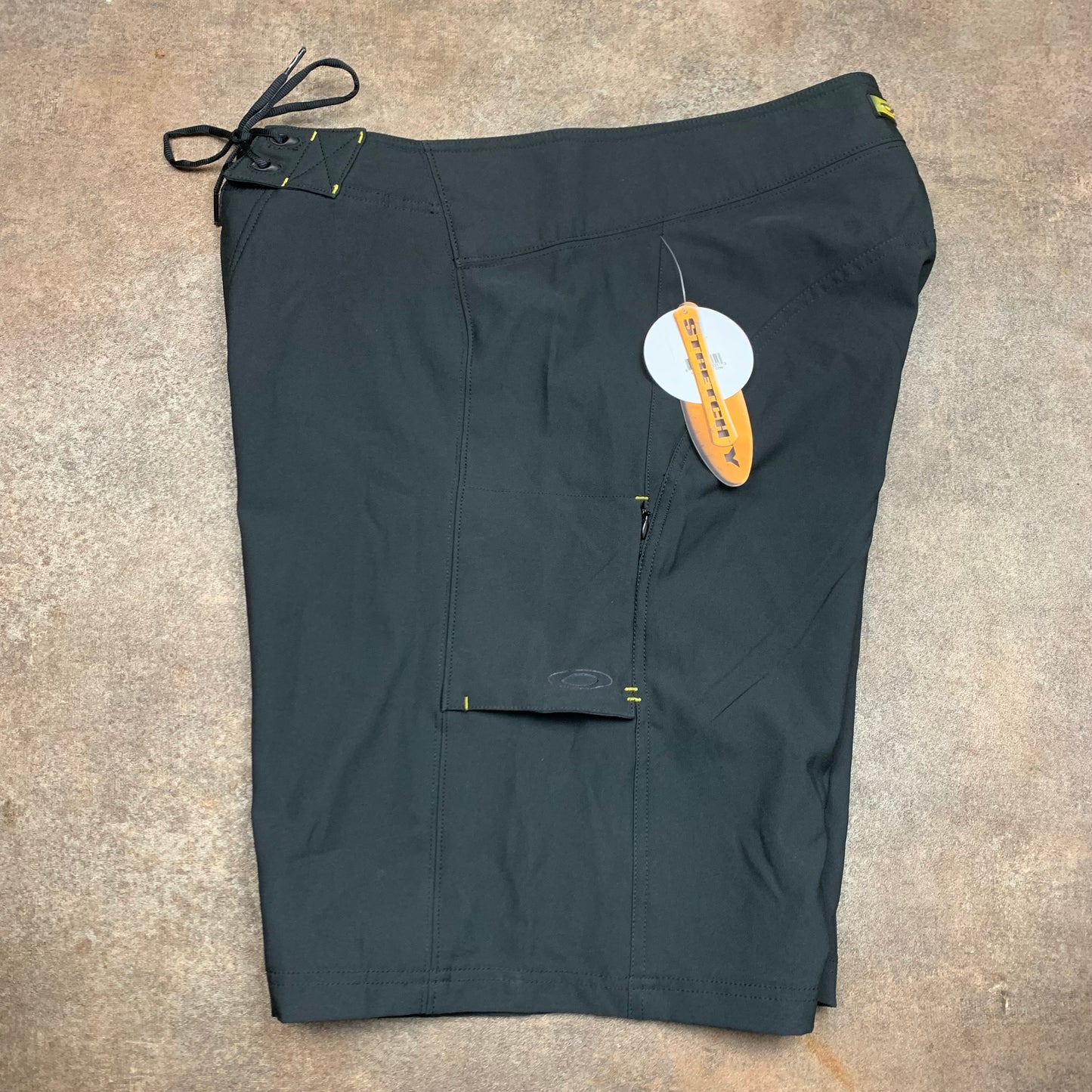 Oakley Software 00s black baggy boardshorts