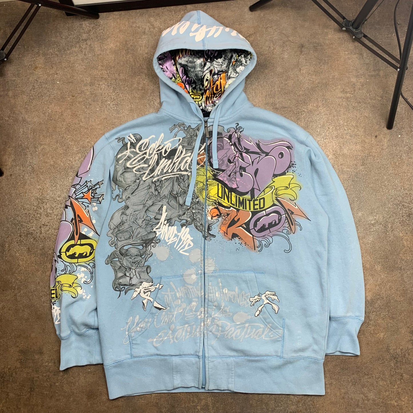 Ecko Unltd 00s light blue graphic graffiti hoodie