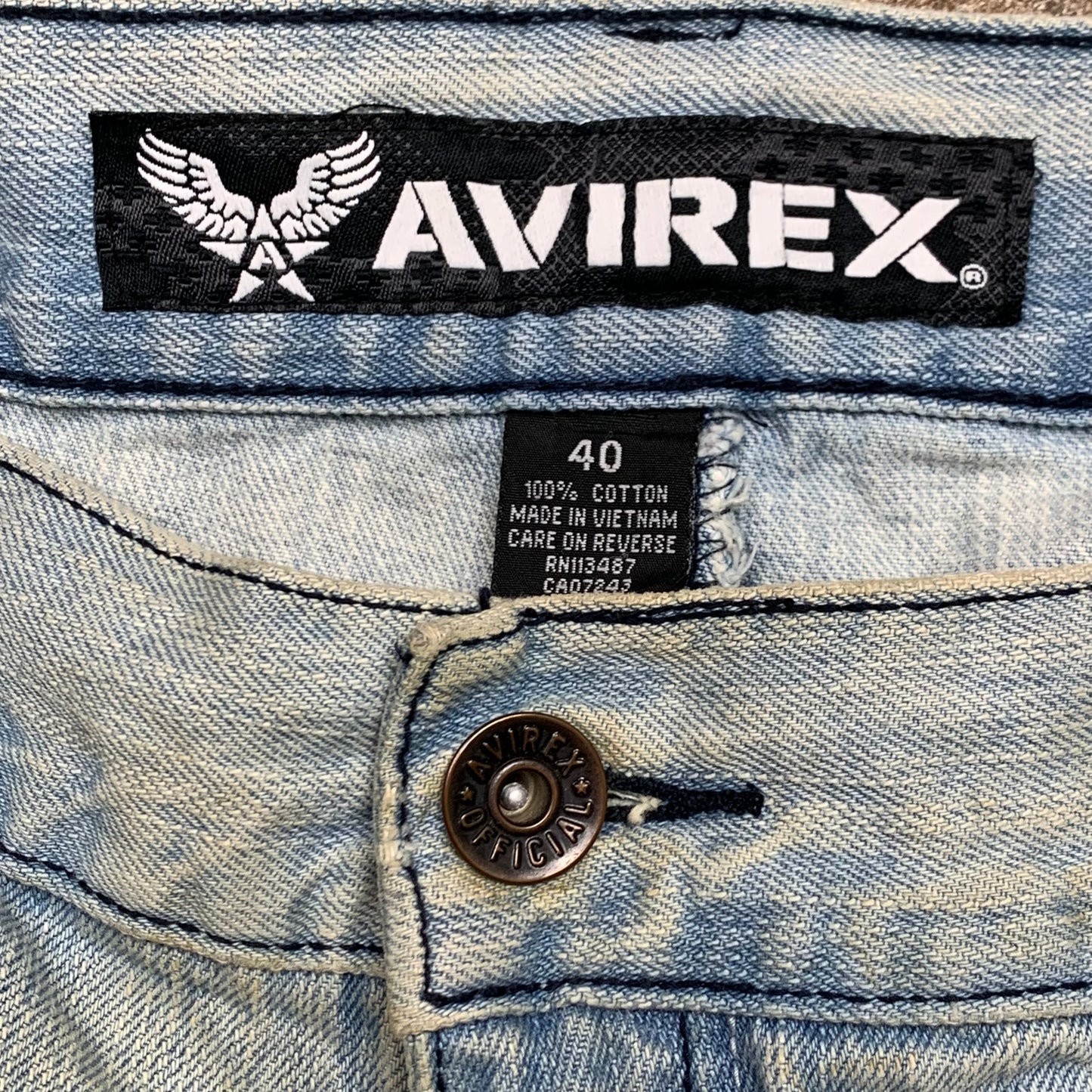 Avirex 00s pale blue faded baggy jorts