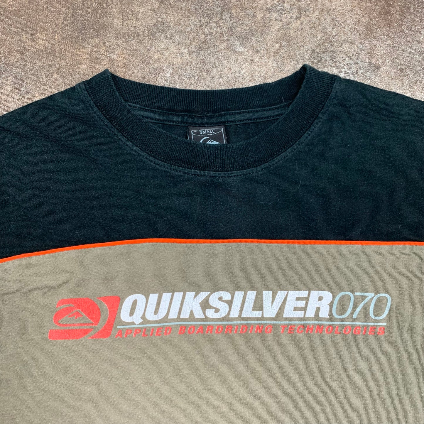 Quiksilver 90s brown black graphic long sleeve tee