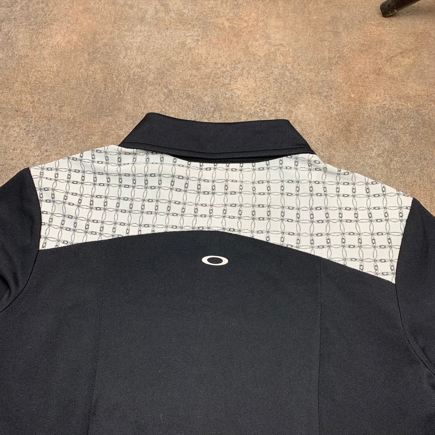 Oakley 00s Women's graphic polo shirt