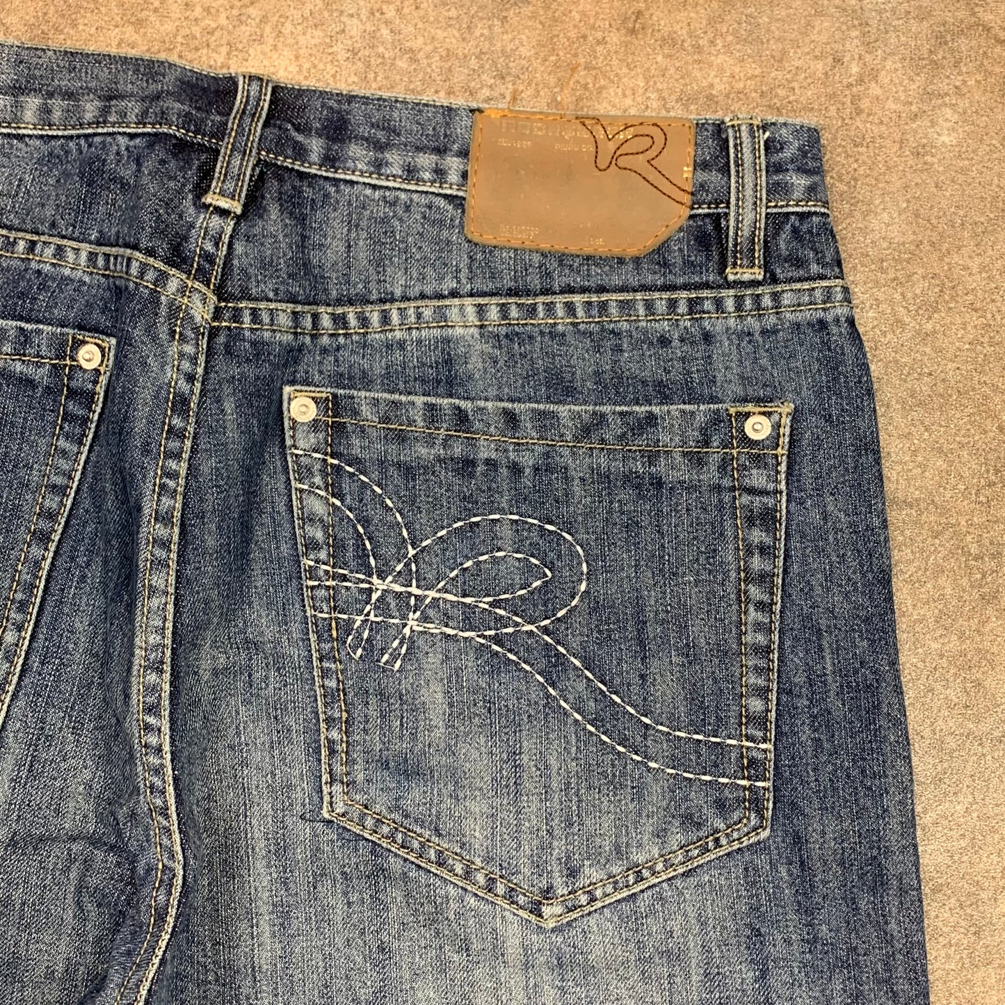 Rocawear 90s blue graphic baggy jeans