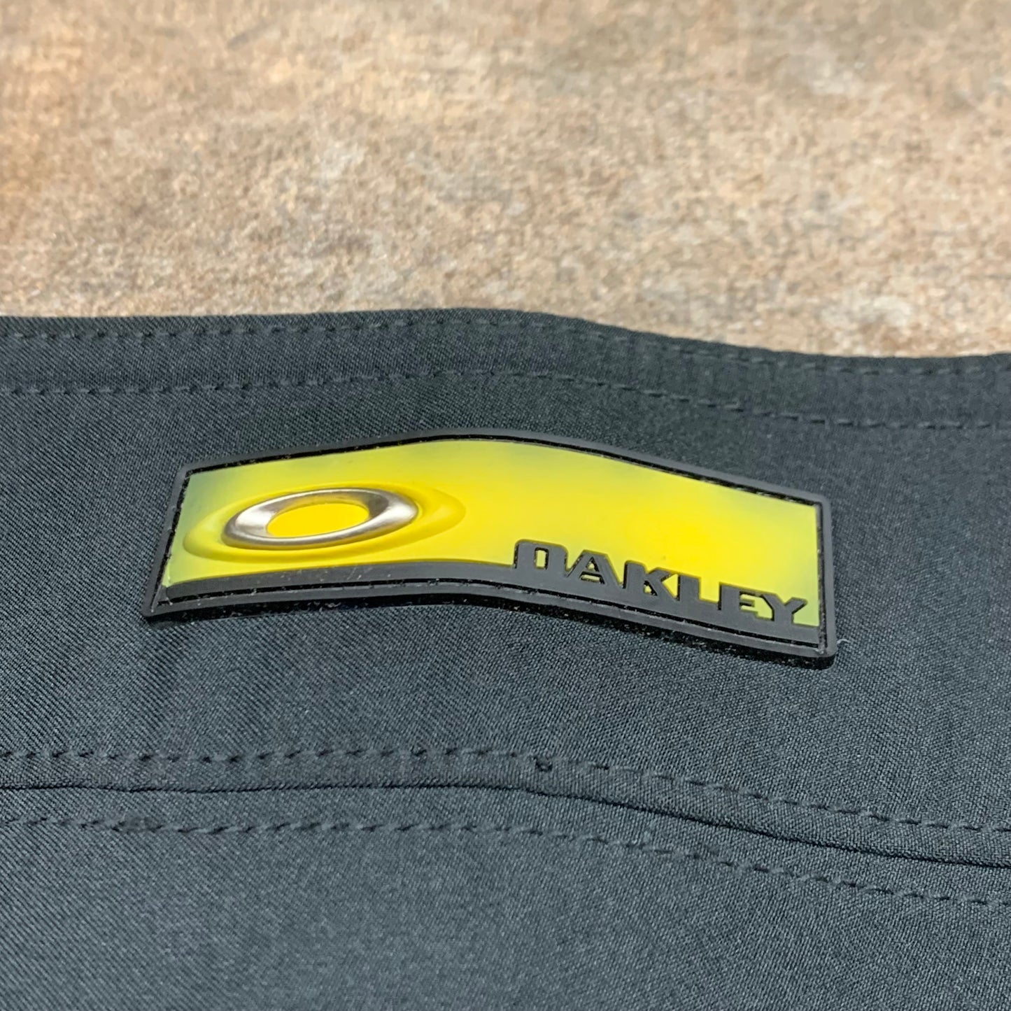 Oakley Software 00s black baggy boardshorts