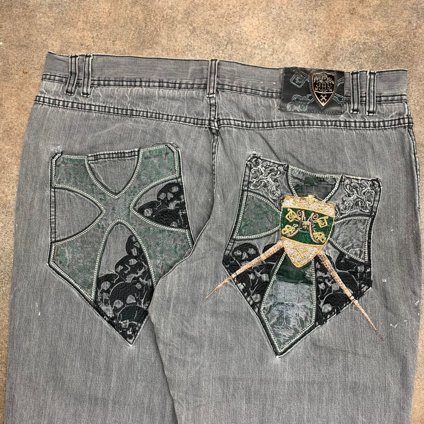 Pelle Pelle 00s graphic baggy jeans