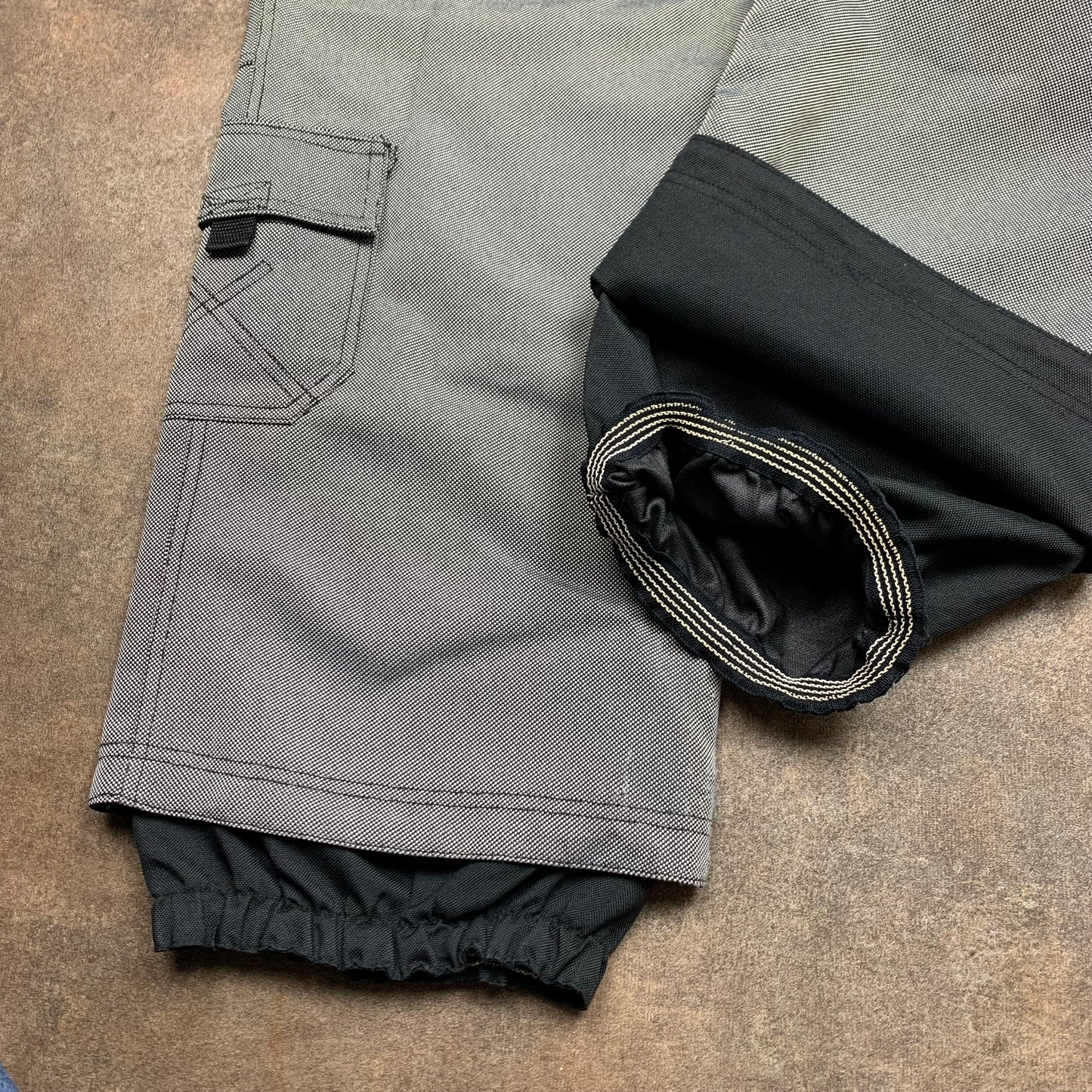 O'Neill 00s grey checkered ski salopettes