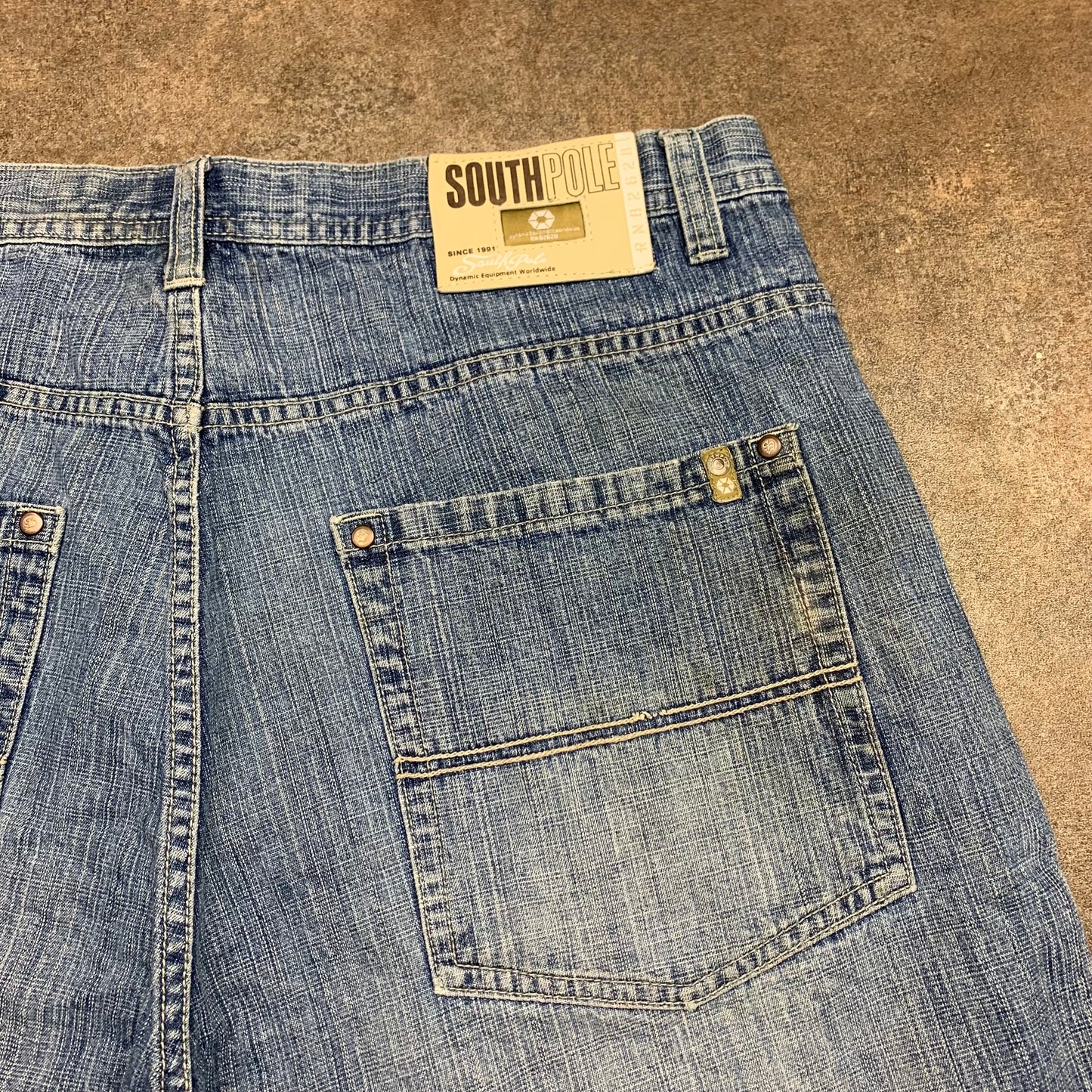 Southpole 00s blue baggy beige tab jorts