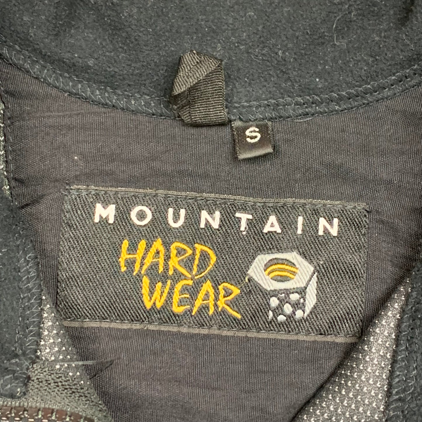 Mountain Hardwear 00s black grey jacket