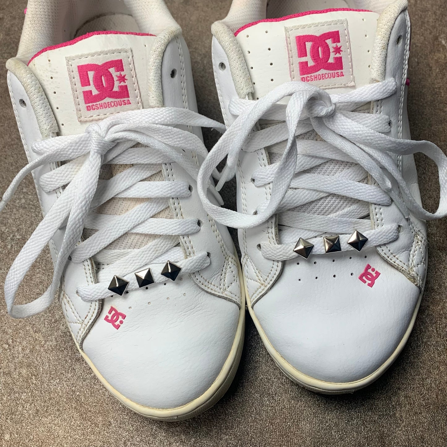 DC Shoes Court Graffik 00s white pink chunky trainers