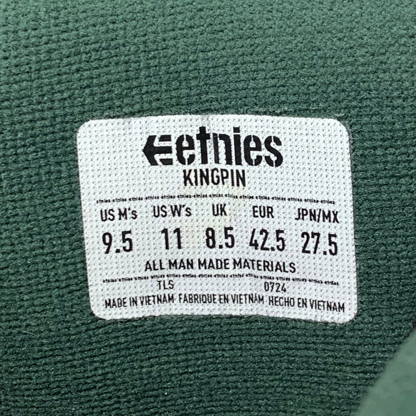 Etnies Kingpin black studded trainers