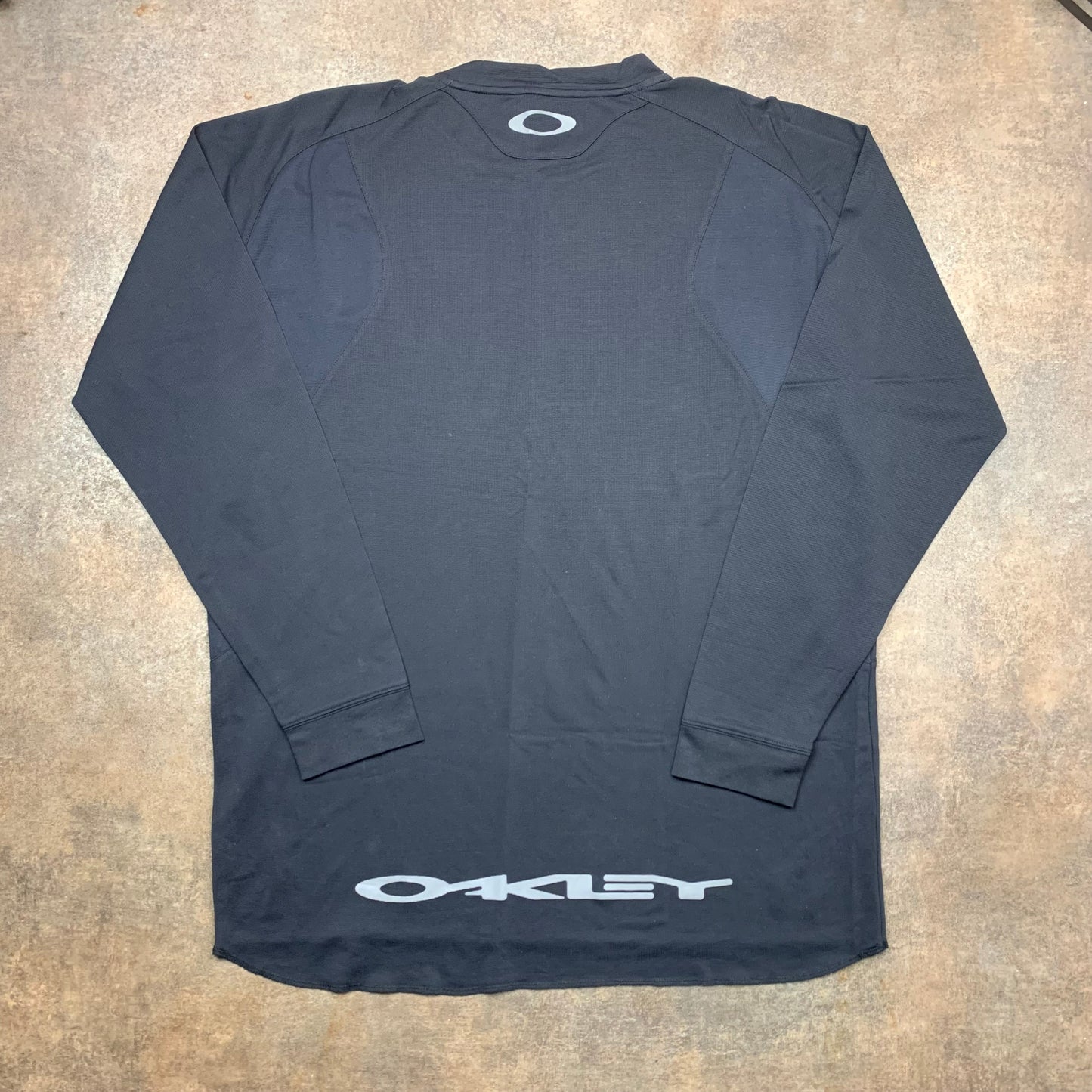 Oakley 00s nylon thermal long sleeve top