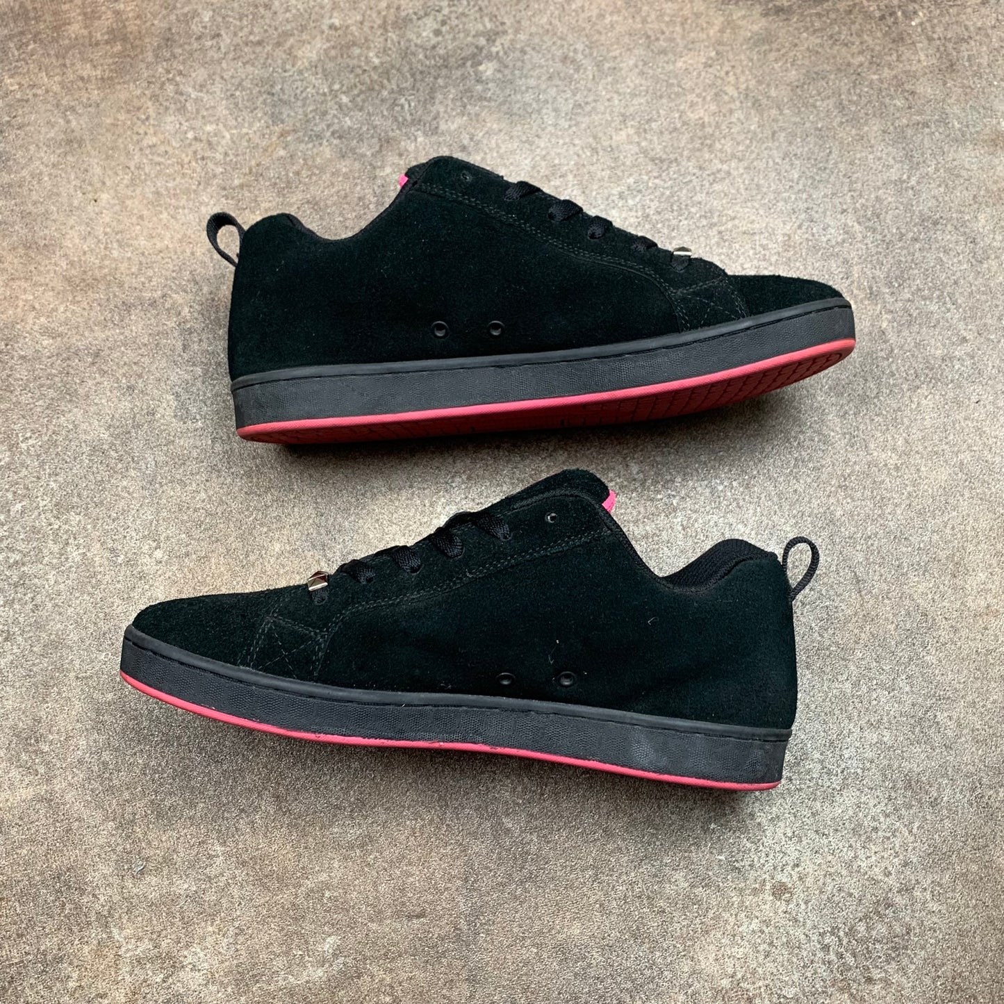 DC Shoes 00s Court Graffik grunge trainers
