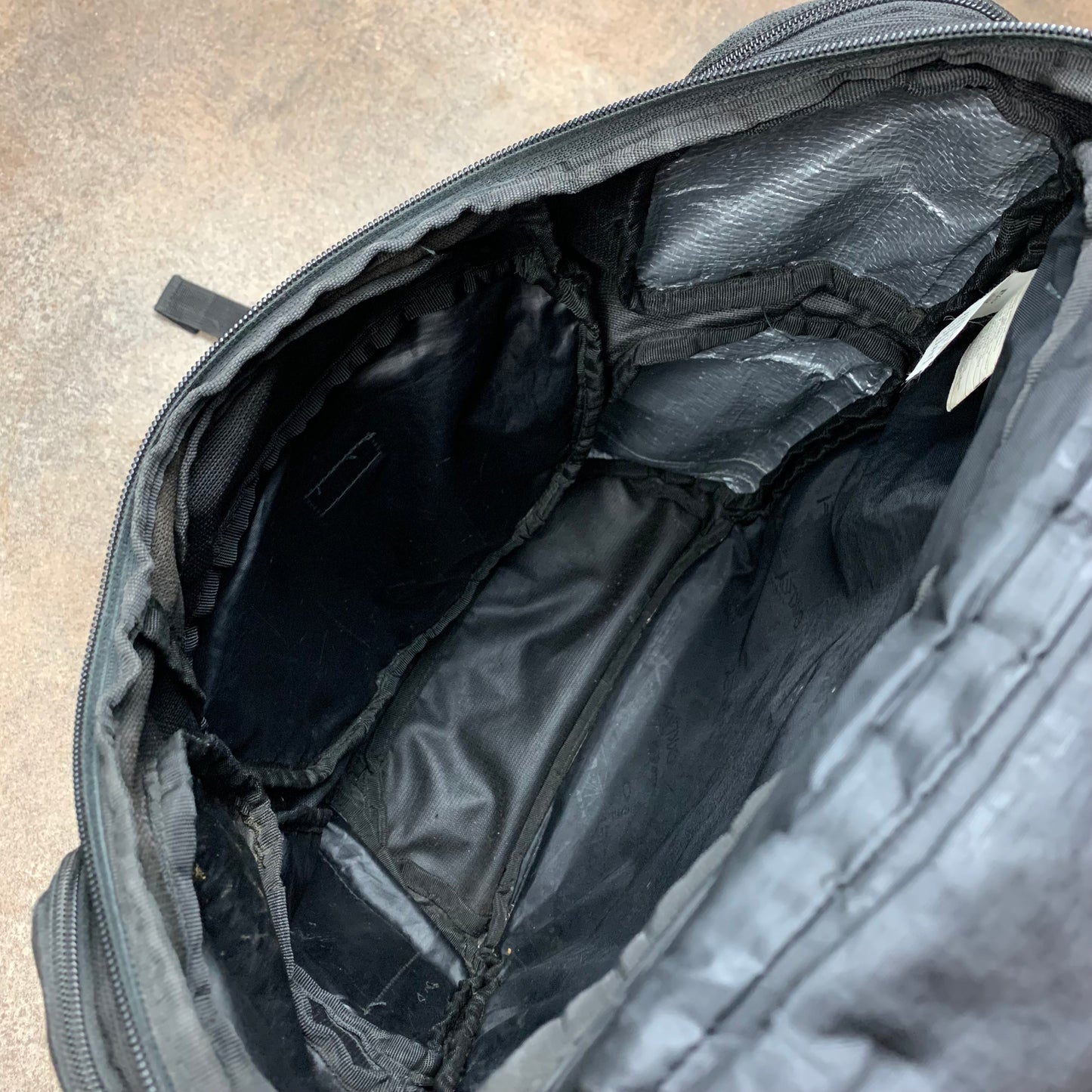 Oakley Blade 40 black logo backpack