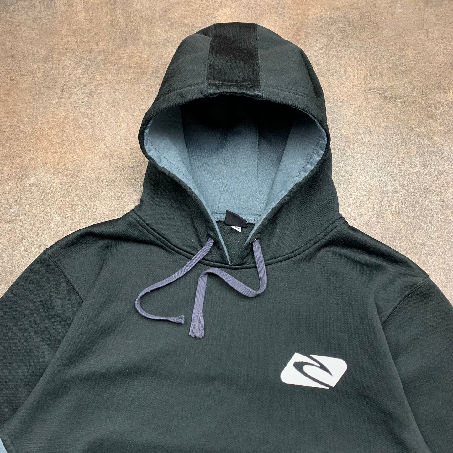 Rip Curl 00s black white graphic hoodie