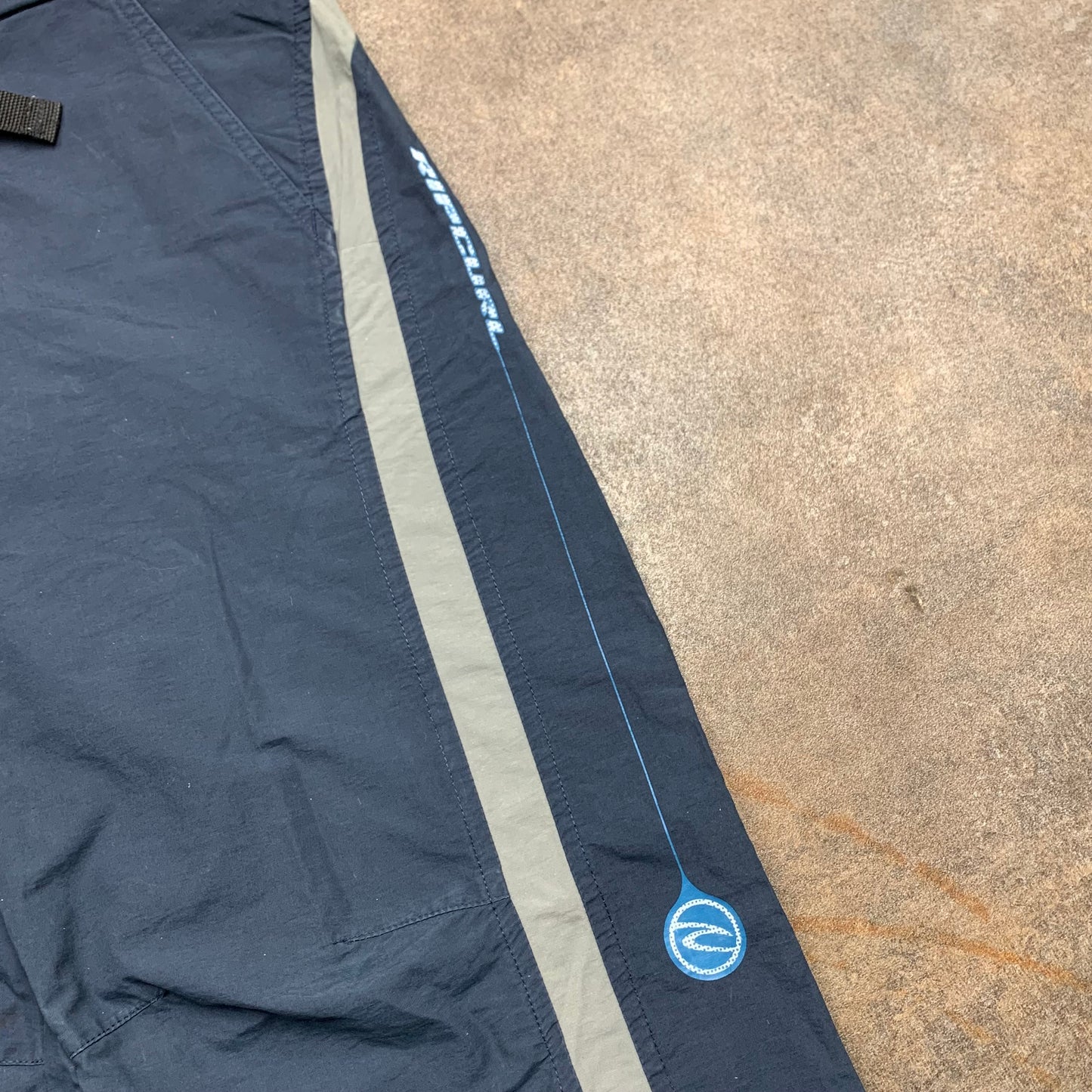 Rip Curl 00s navy carpenter graphic trousers