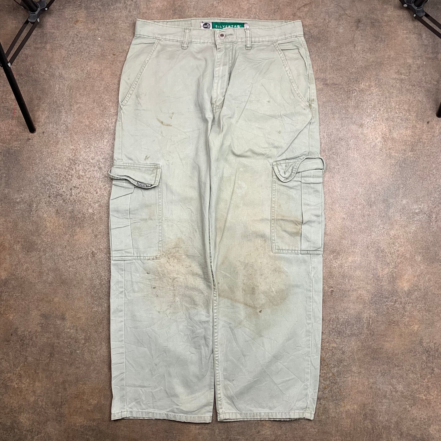 Levi's Silvertab 00s baggy beige cargo jeans
