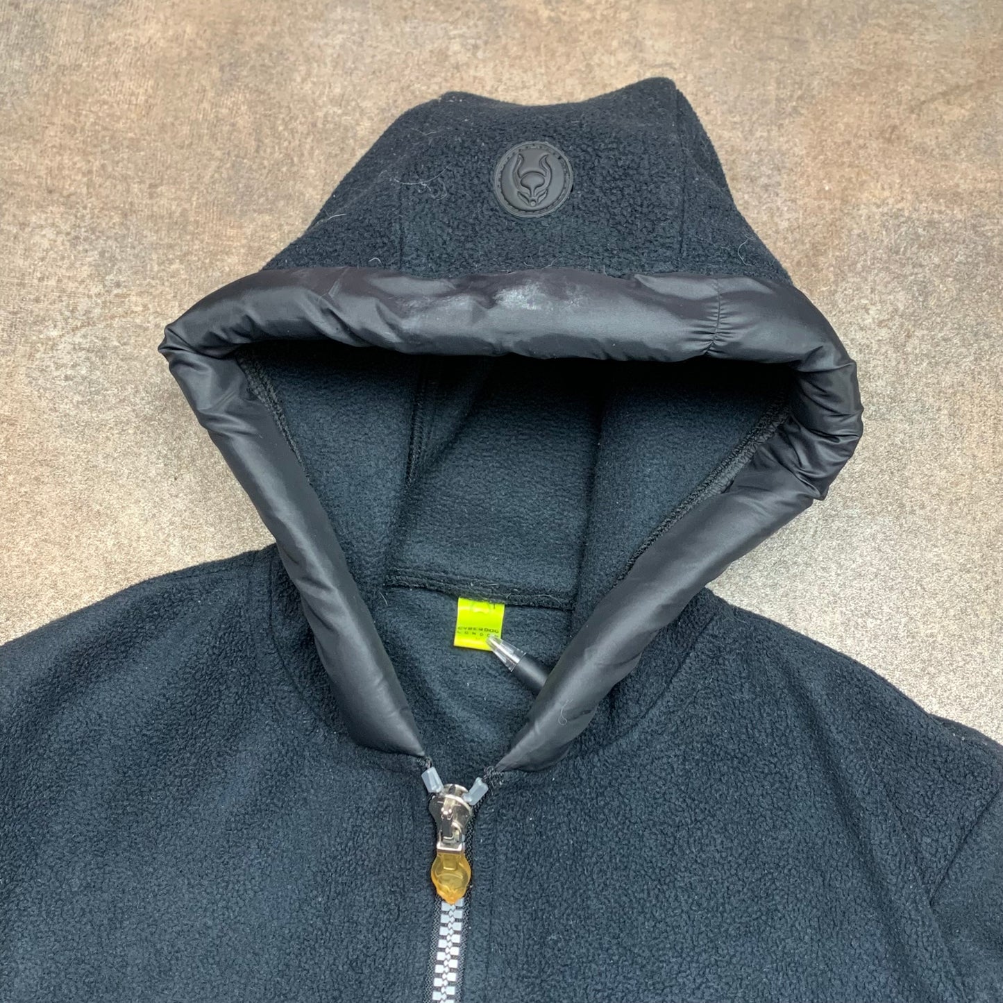 Cyberdog 90s puffer sleeve cropped black jacket