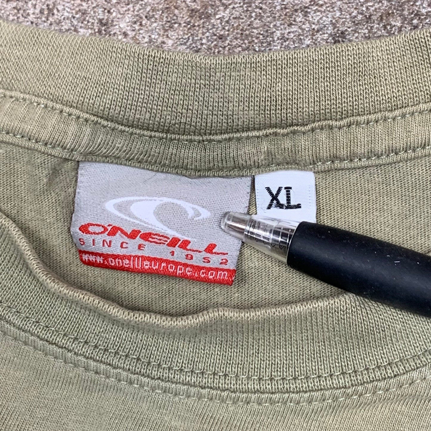 O'Neill 00s green graphic tee