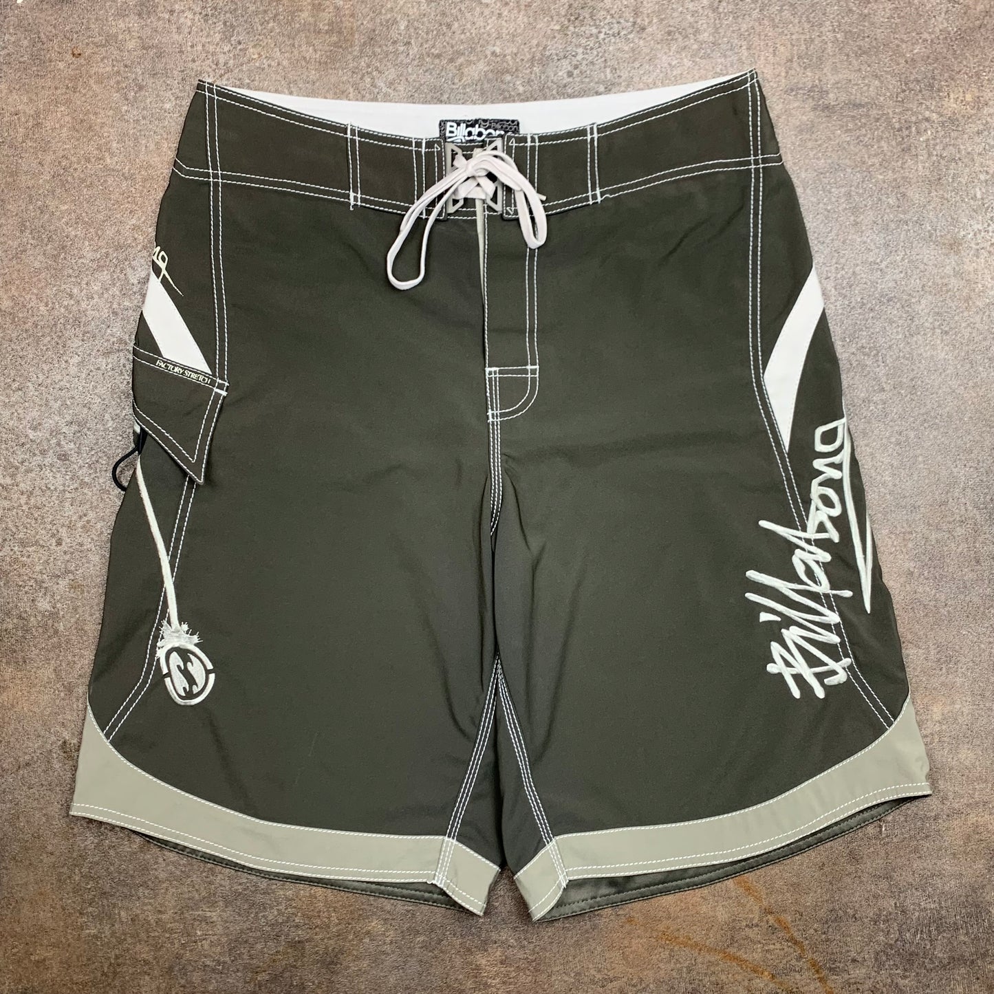 Billabong 00s brown graphic boardshorts