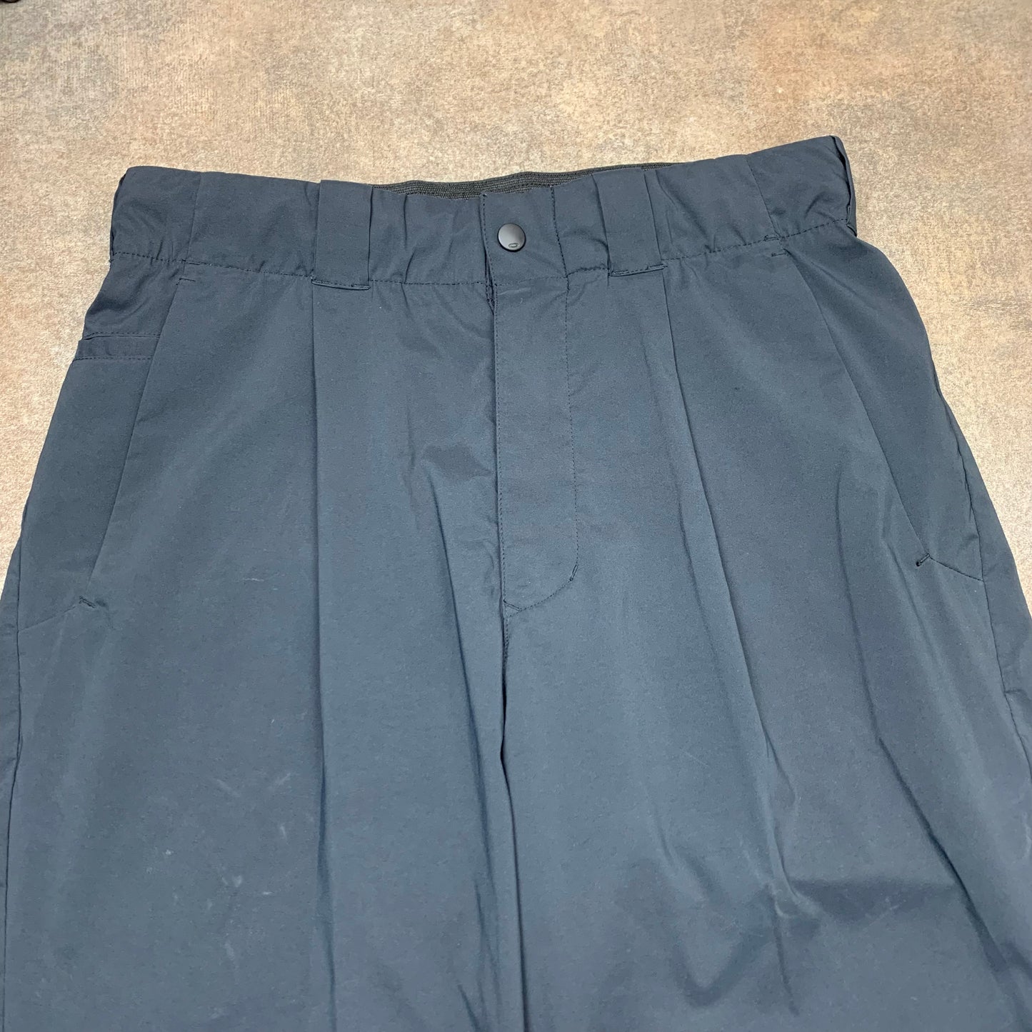 Oakley black baggy short trousers