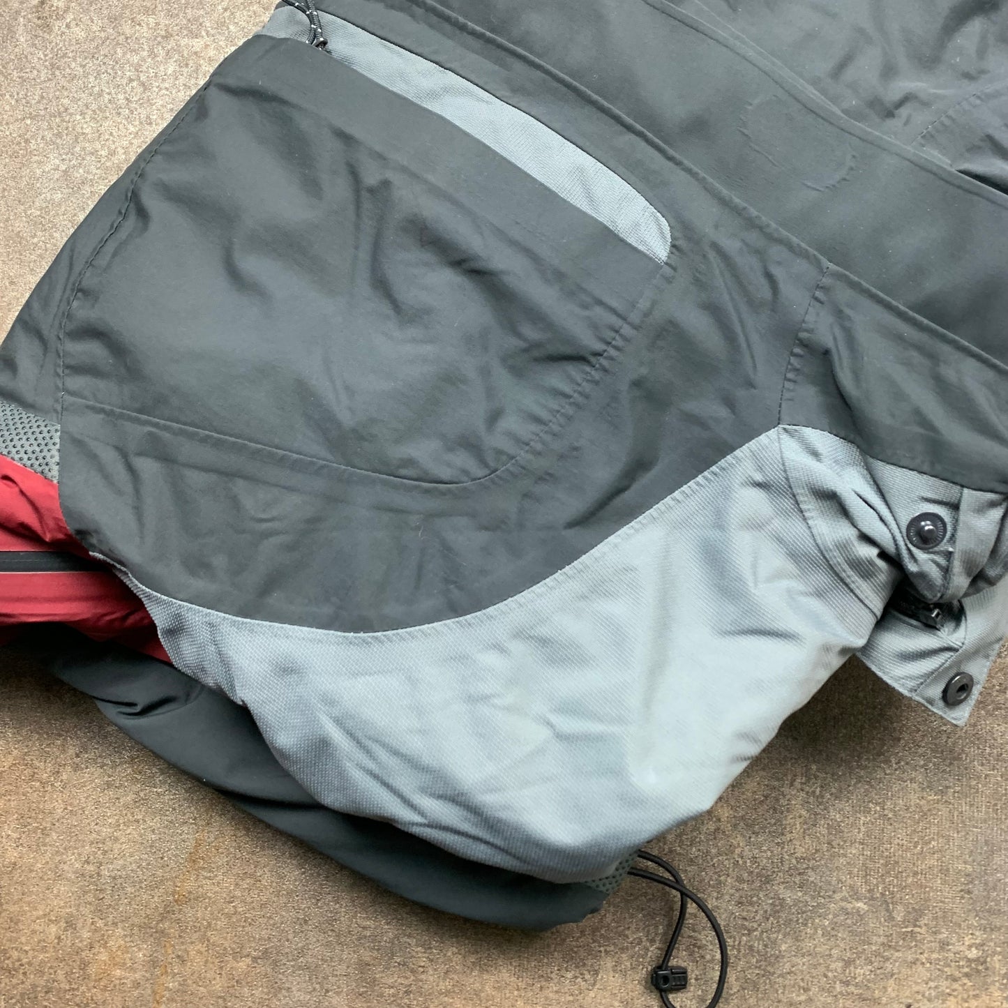 Mountain Hardwear Conduit utilised jacket (M)