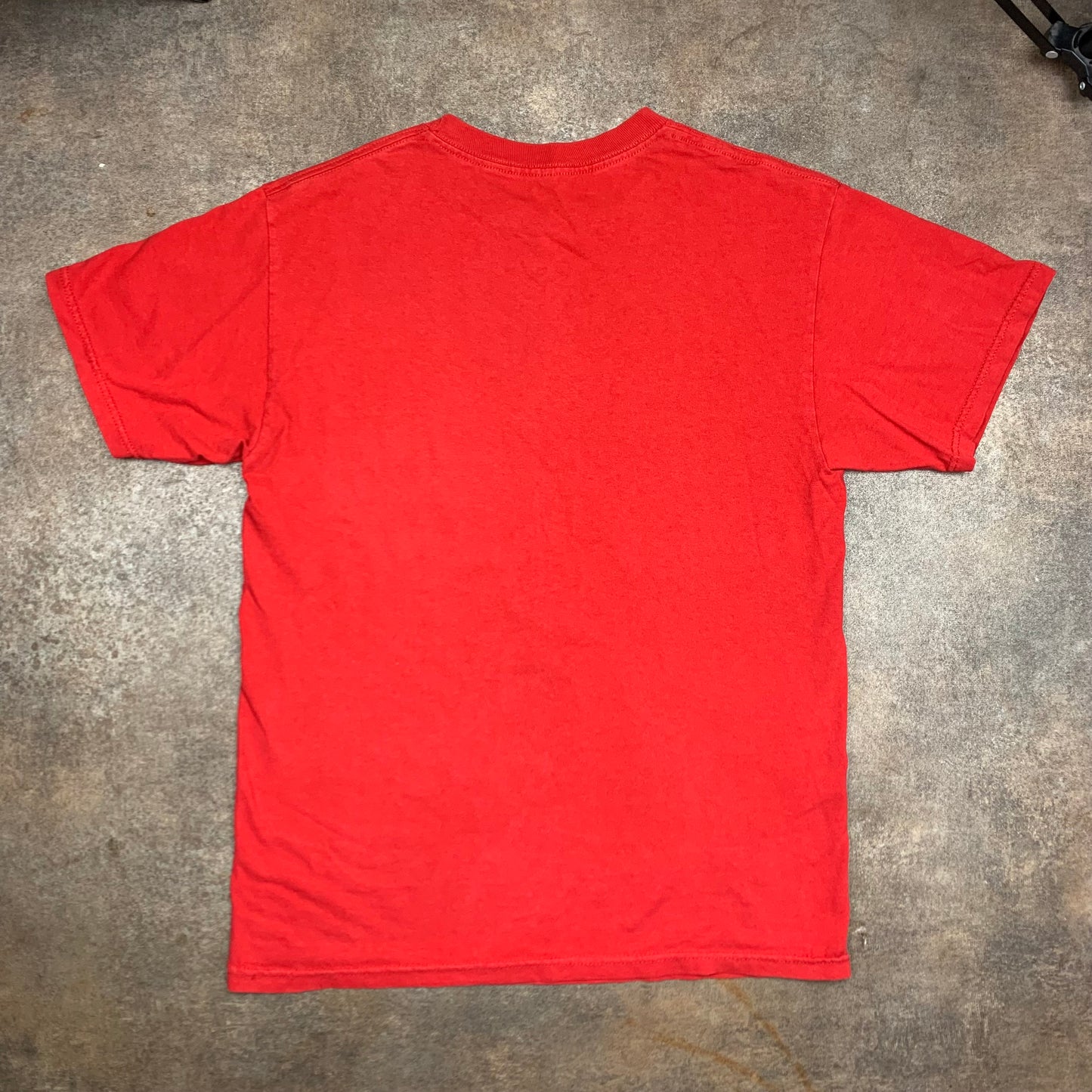 DC Shoes 00s red graphic boxy tee