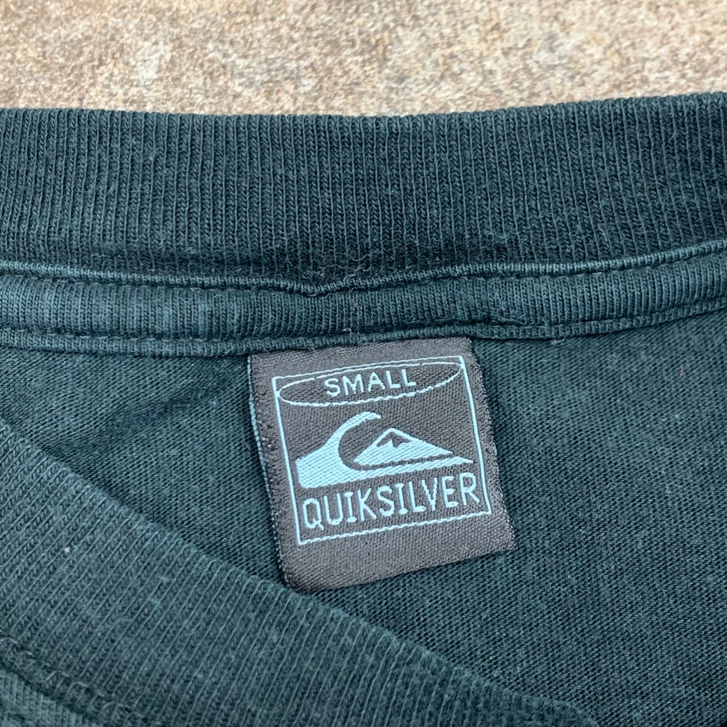 Quiksilver 90s brown black graphic long sleeve tee
