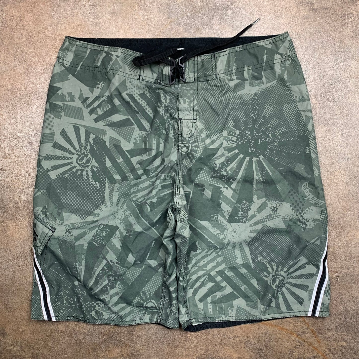 Billabong Metallica 00s graphic khaki boardshorts