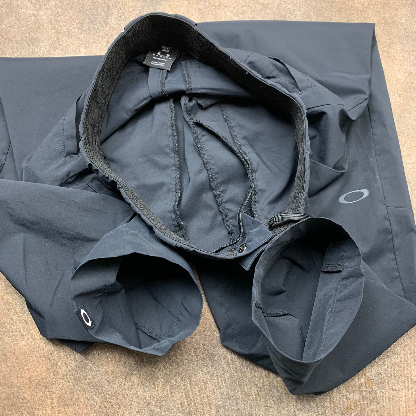 Oakley black baggy short trousers