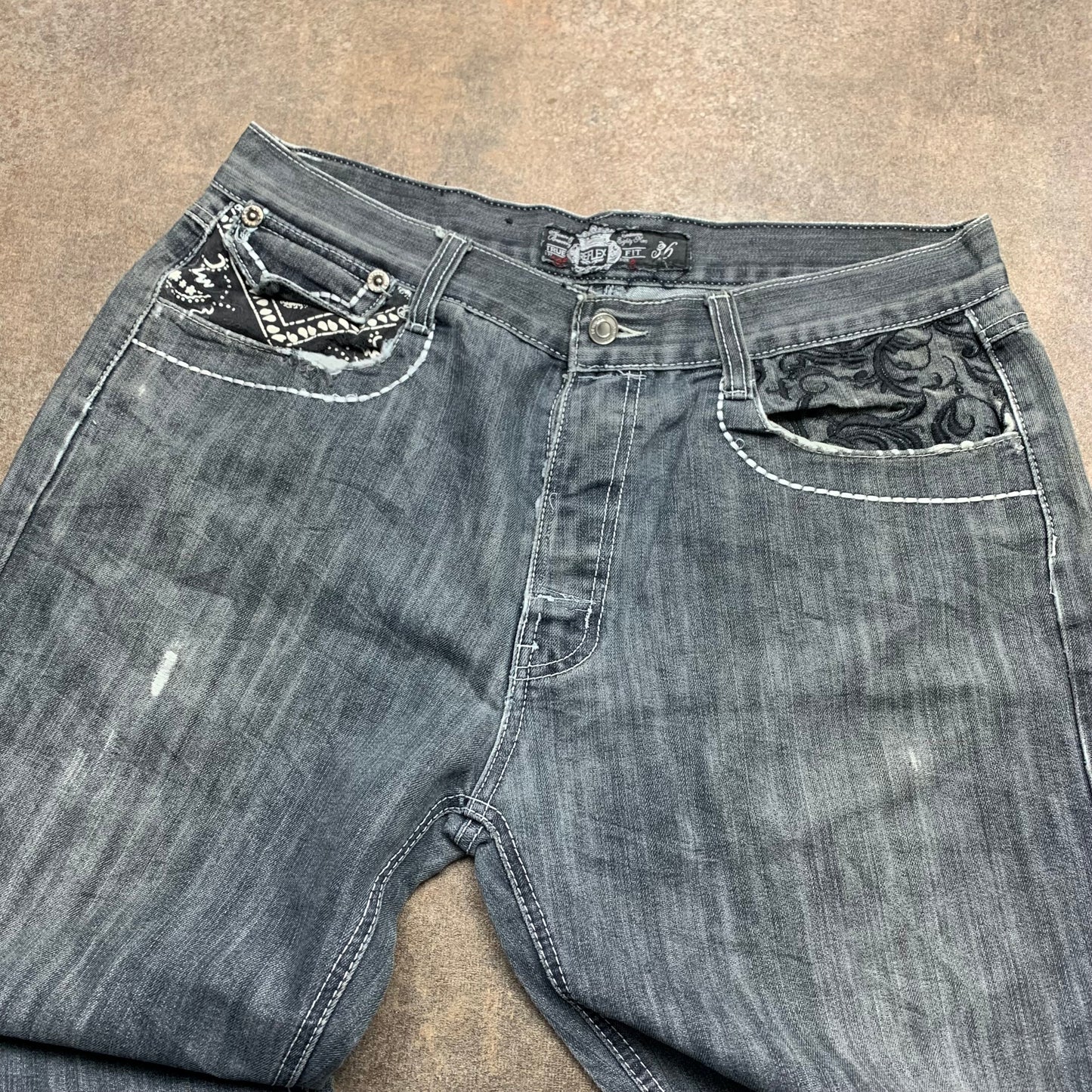 Reflex 00s grey tribal graphic baggy jeans