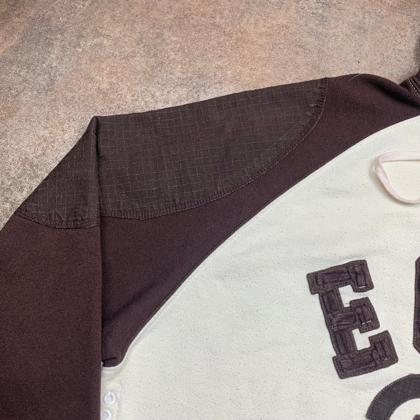 Ecko Unltd. 00s cream brown graphic hoodie