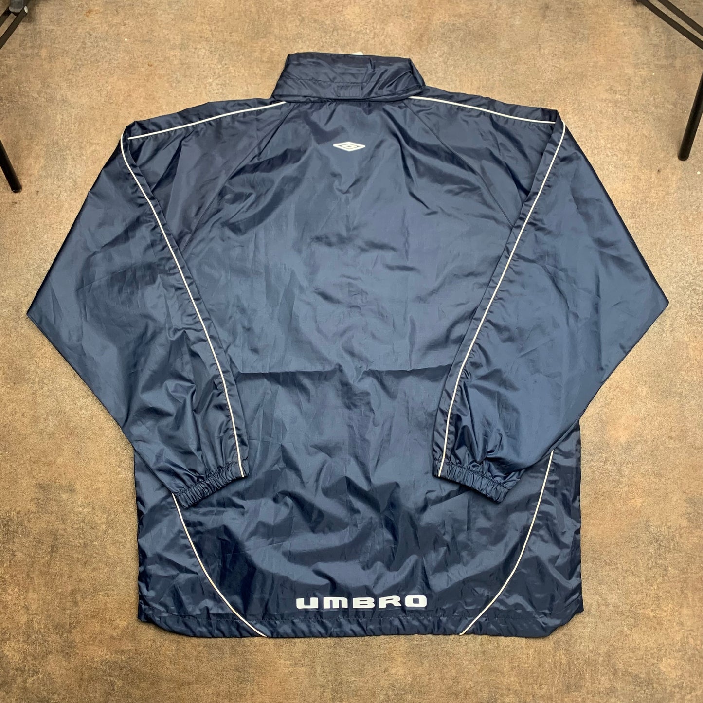 Umbro 00s navy graphic deadstock jacket